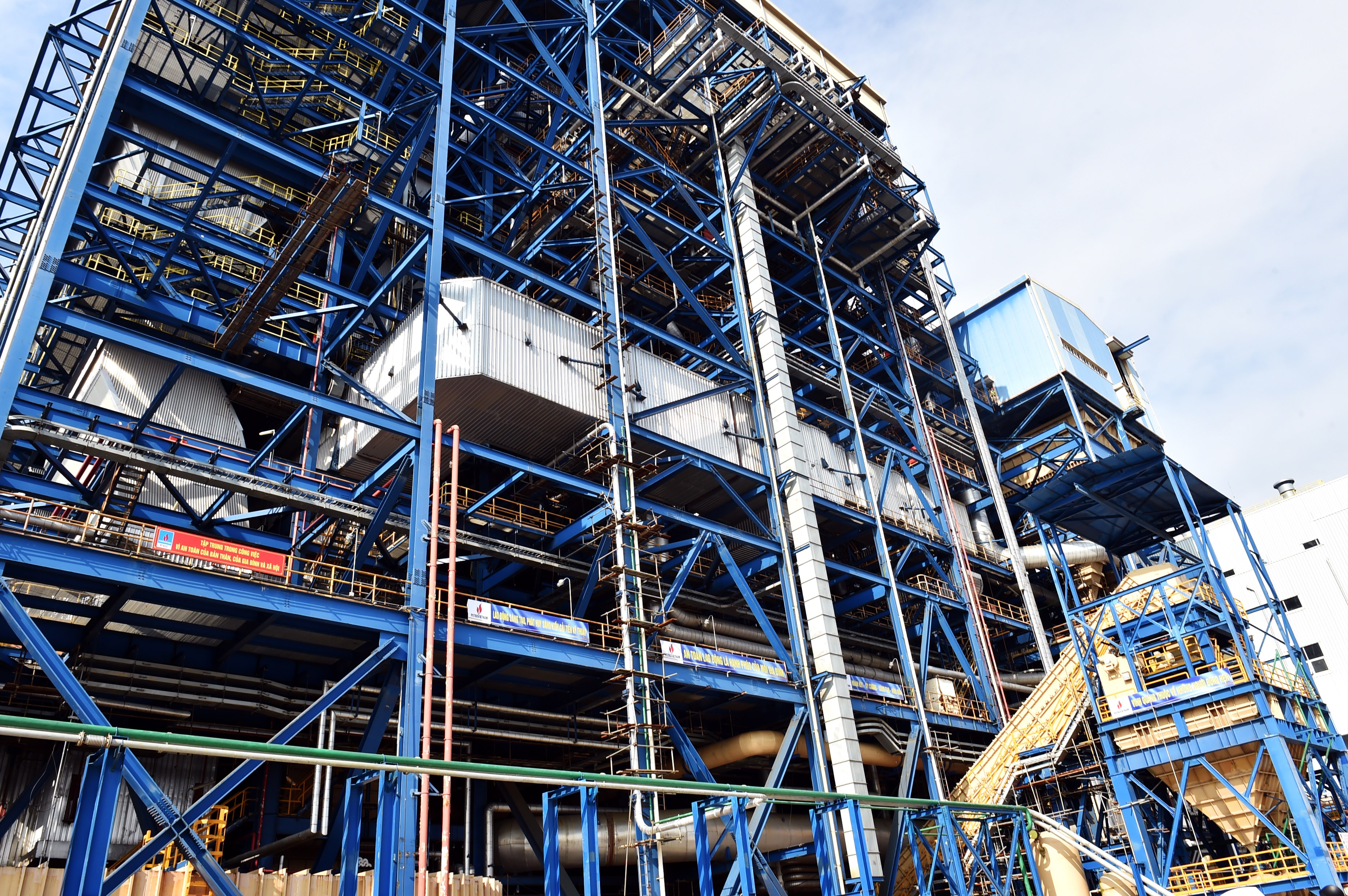 Nha may Nhiet dien Thai Binh 2 phat dien tu cuoi thang 4 hinh anh