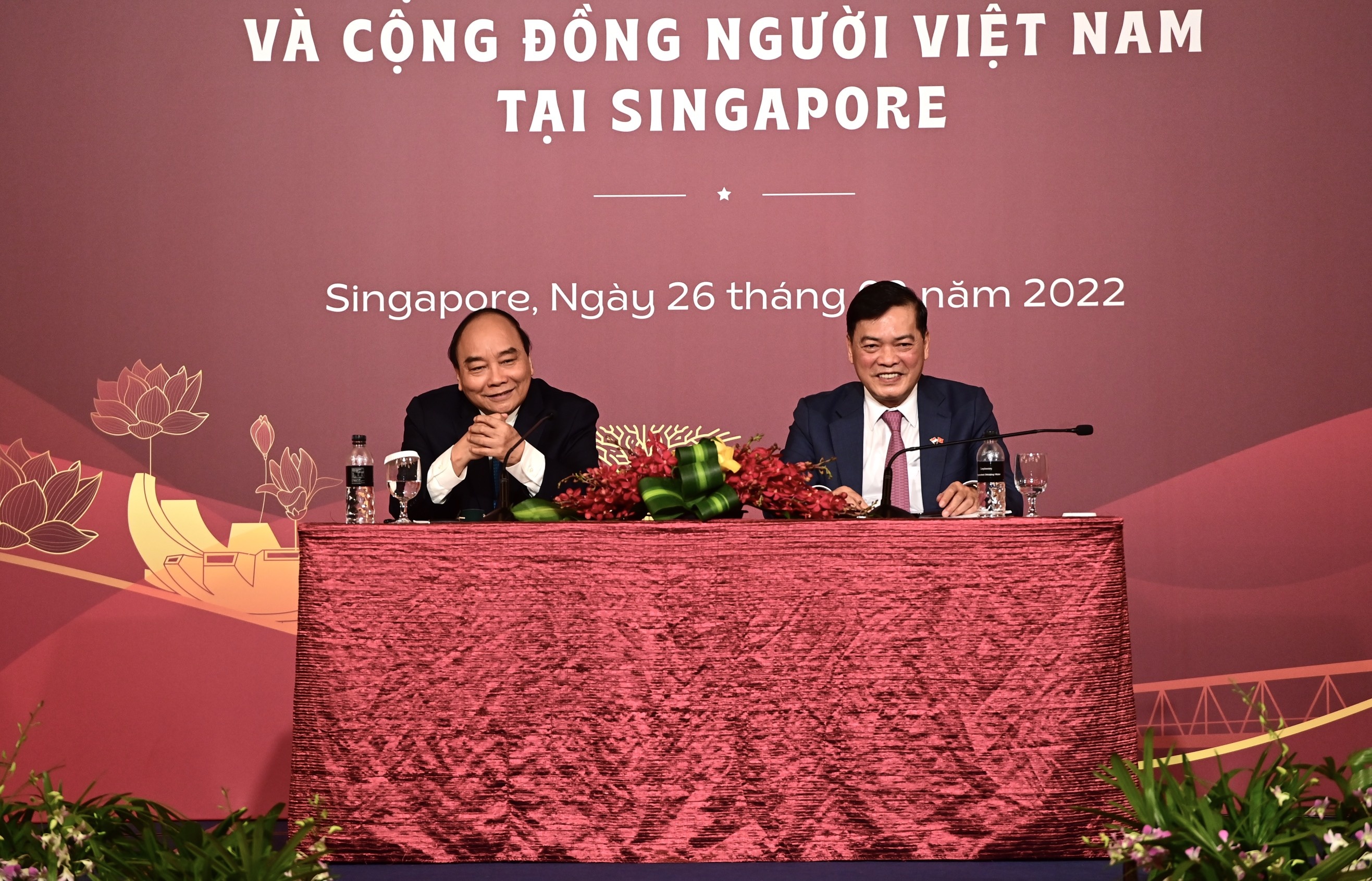 Chu tich nuoc gap kieu bao nguoi Viet tai Singapore anh 2