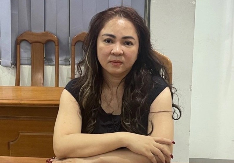 Nguyen Phuong Hang anh 3