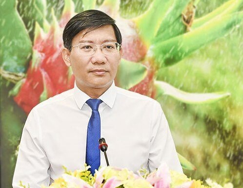 Chu tich tinh Binh Thuan bi canh cao hinh anh