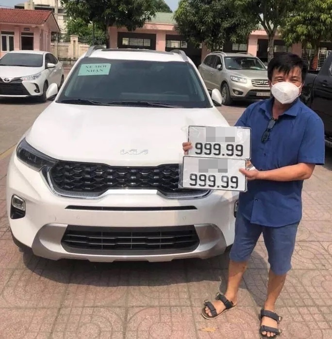 de xuat dau gia bien so dep,  ban xe giu lai bien anh 2