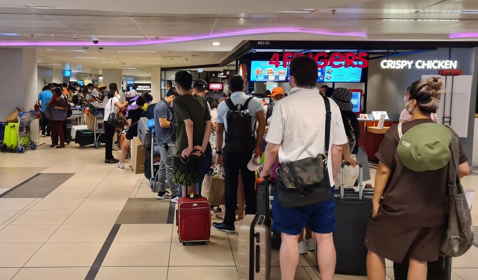 De xuat bo yeu cau test Covid-19 khi nhap canh Viet Nam anh 1