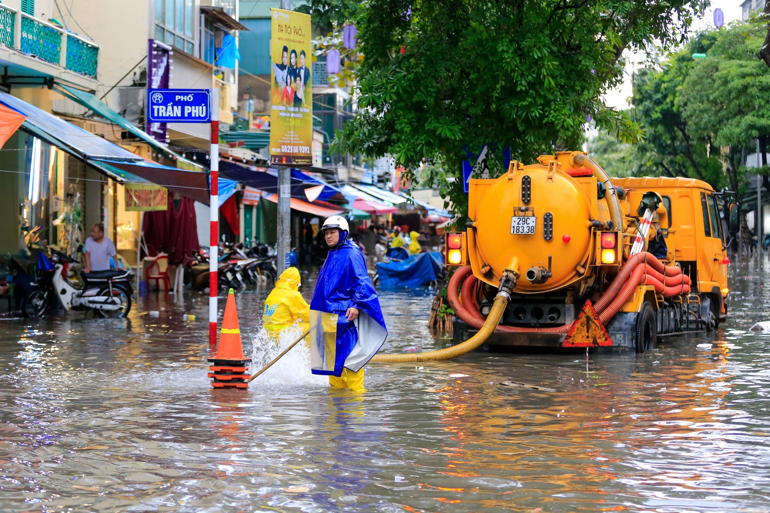 ly giai viec Ha Noi bien thanh song moi khi mua lon anh 3