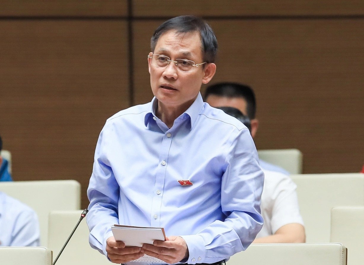 Quoc hoi tranh luan viec dua cong an,  kiem toan vao du an giao thong anh 1