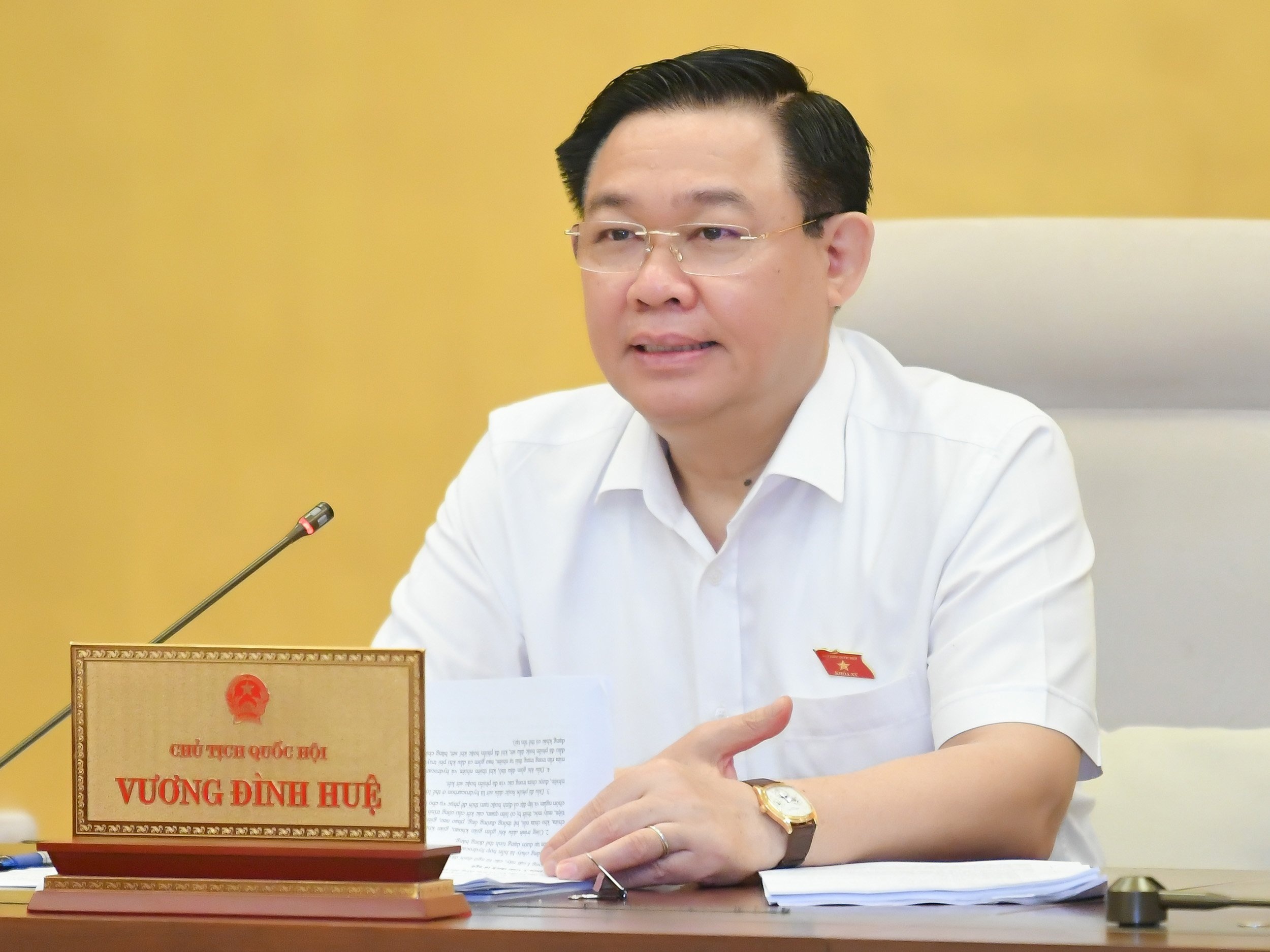 bao luc gia dinh anh 1