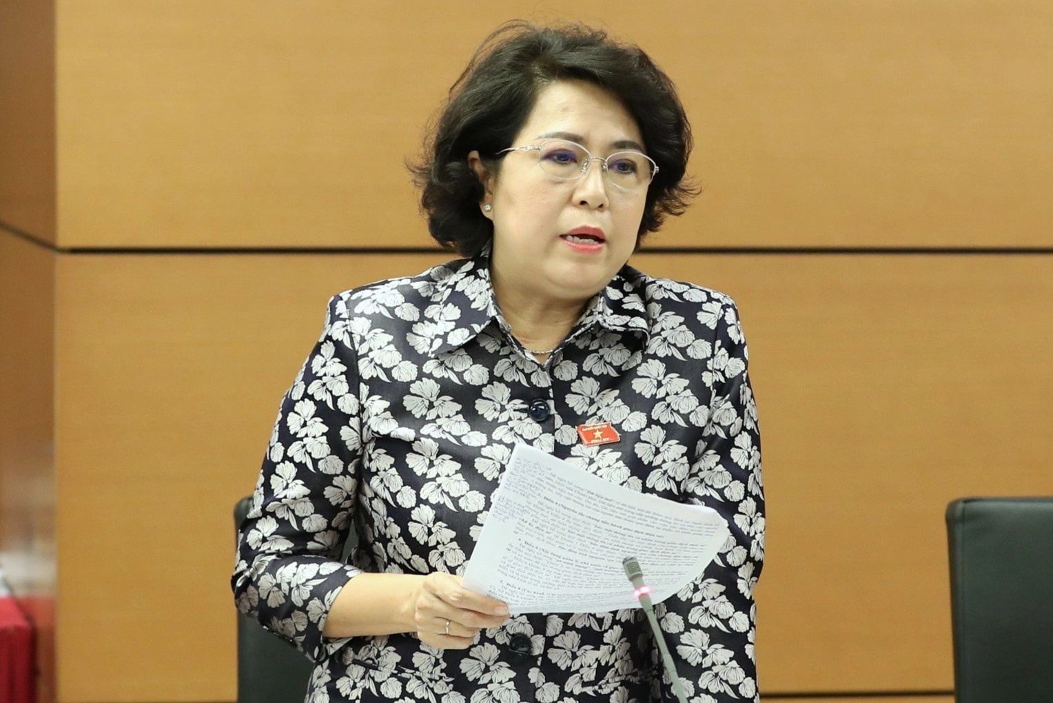 Chi gui email cho nguoi quen nhung ngan hang, nhan hang nao cung biet hinh anh