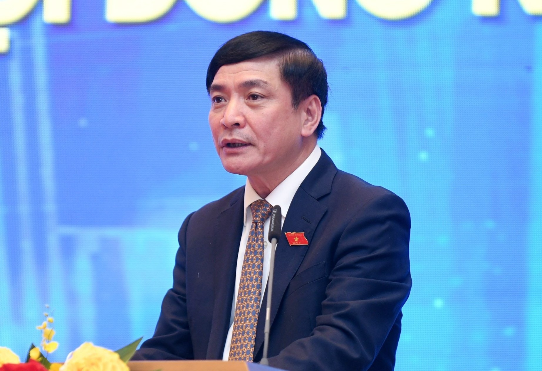 Quoc hoi phat dong Giai bao chi Dien Hong hinh anh