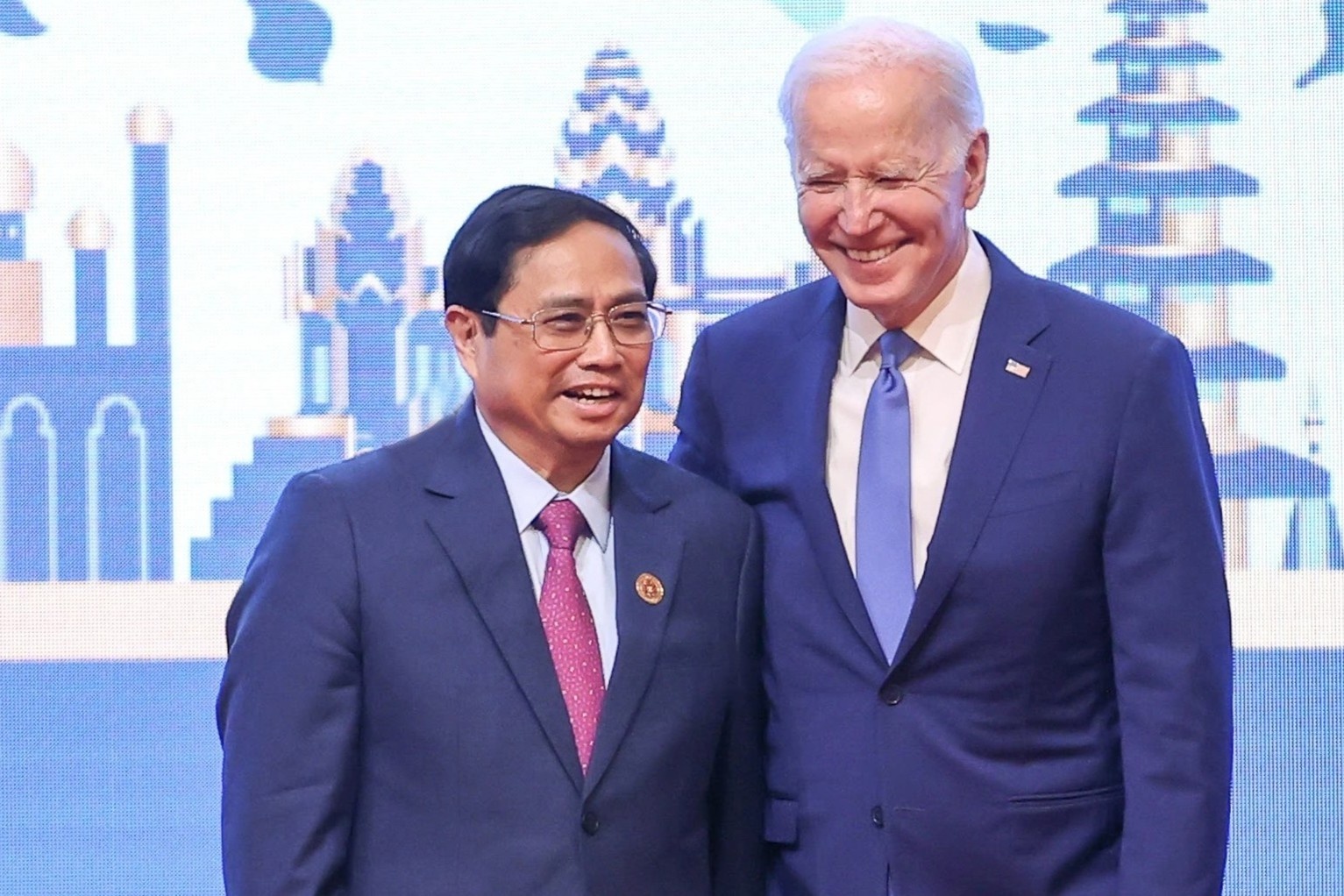 Tong thong Biden nhan loi moi, hua thu xep tham Viet Nam hinh anh