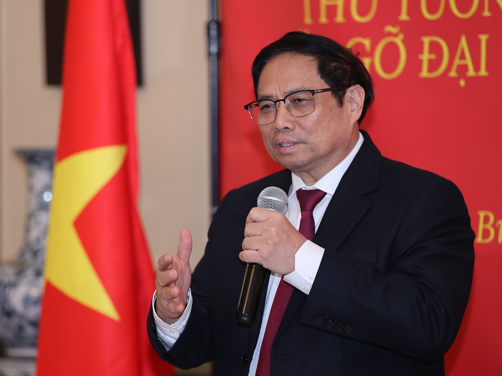 Thu tuong gap kieu bao anh 1