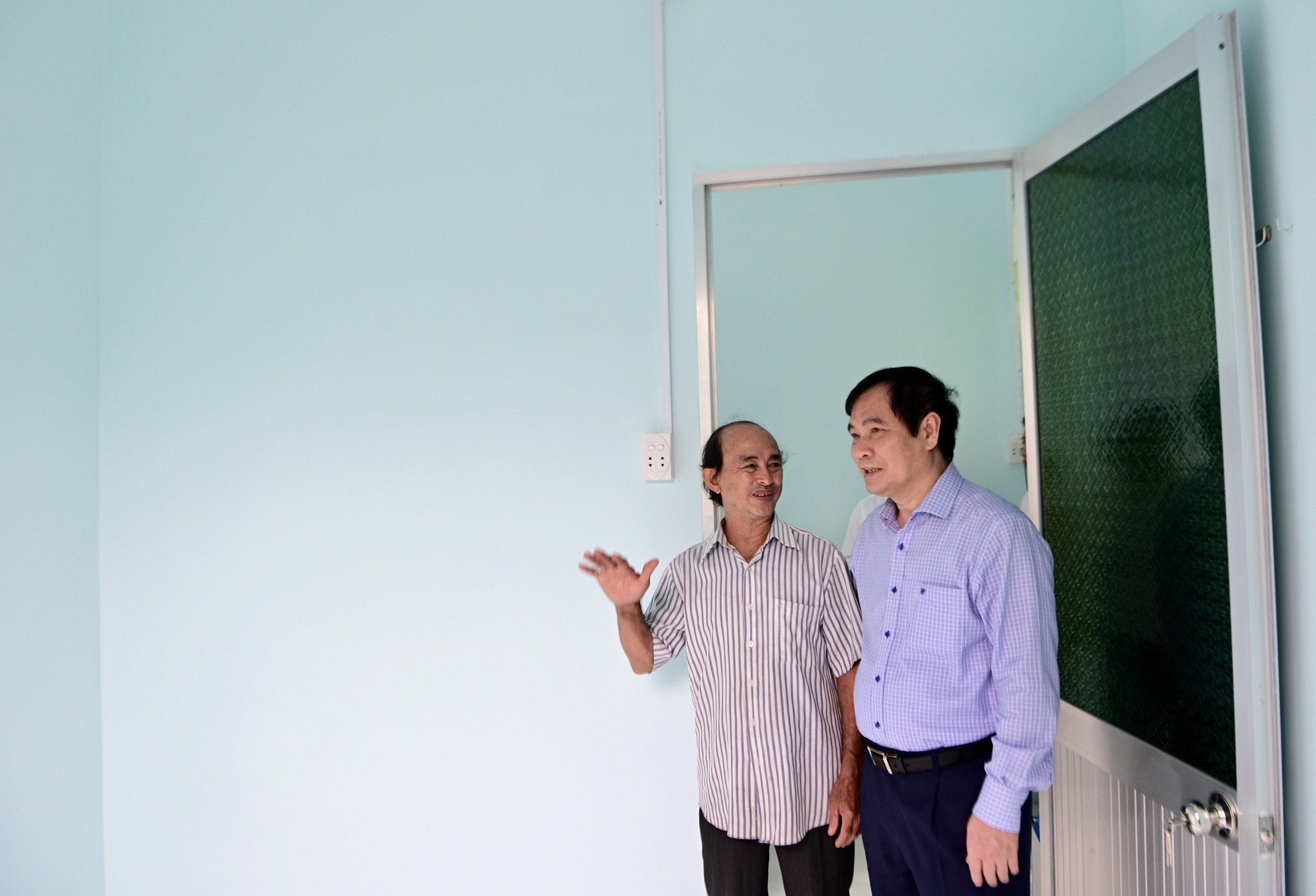 trao nha tinh nghia anh 4