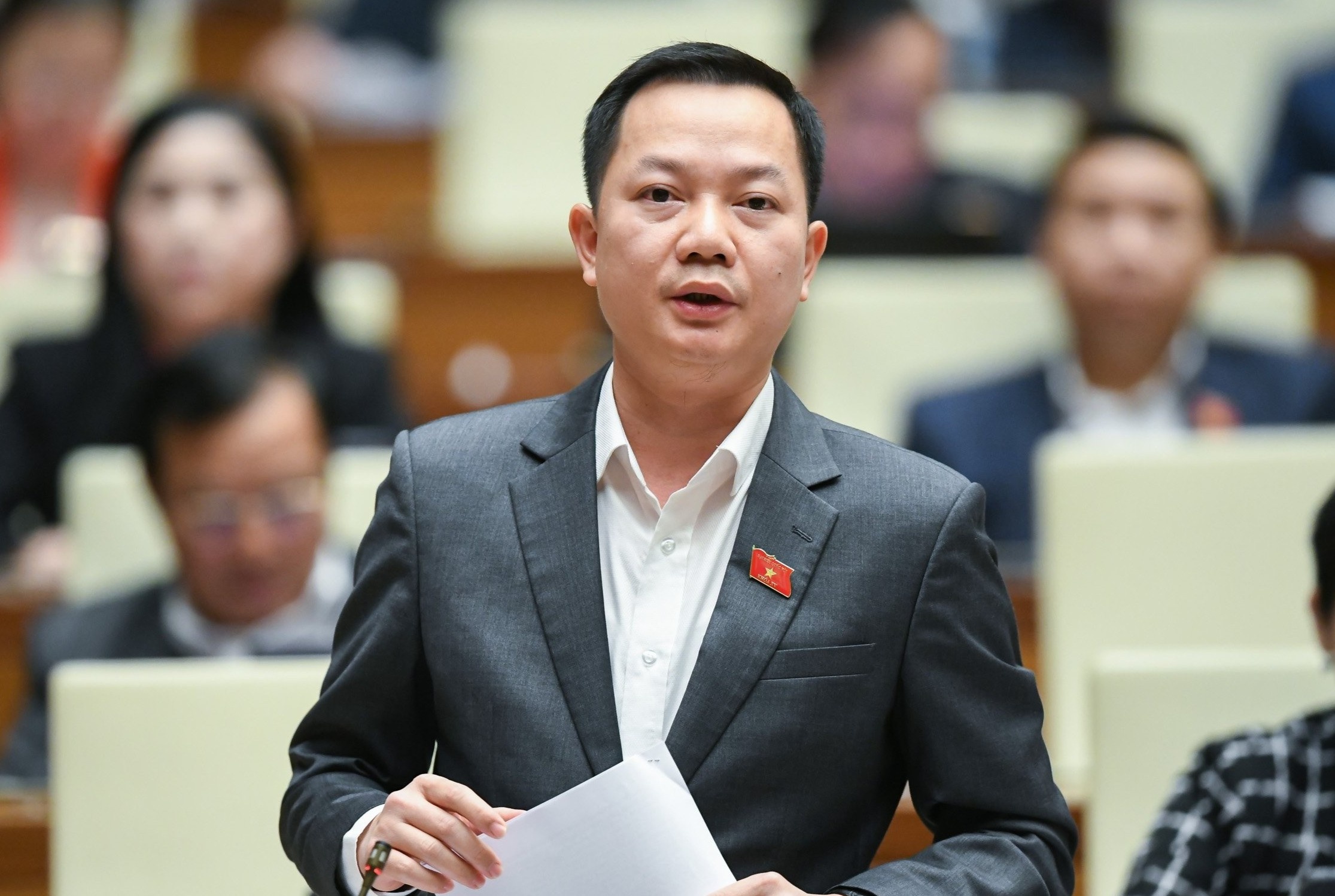 canh tranh mang xa hoi anh 2