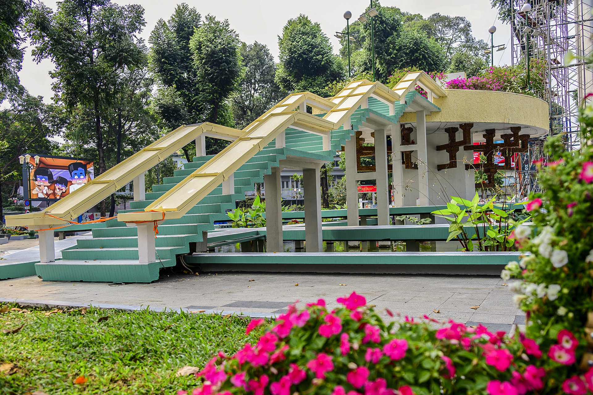 'Ao moi' cua Ho Con Rua hinh anh