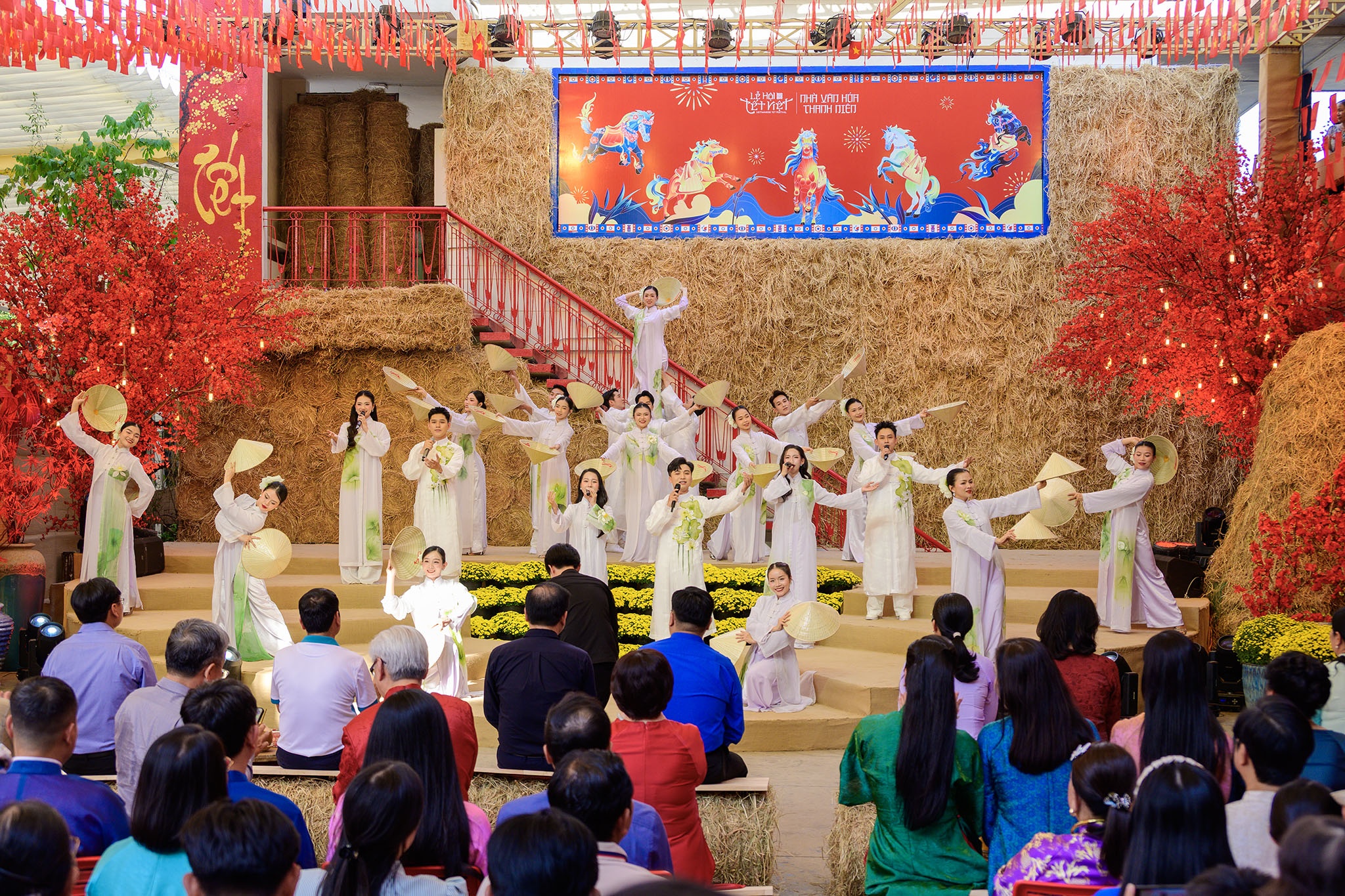 Le hoi Tet Viet anh 8