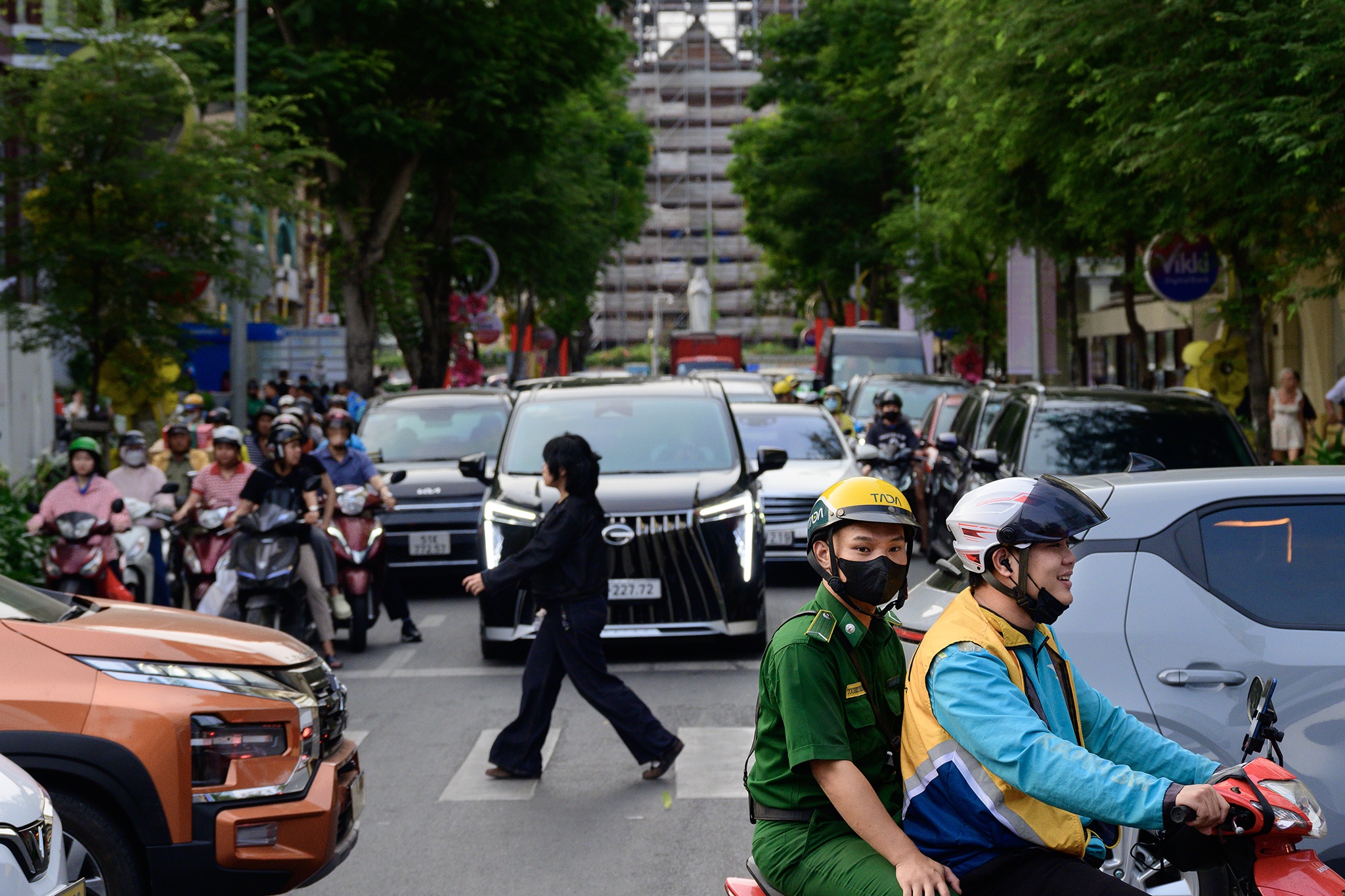 trung tam TP.HCM anh 2