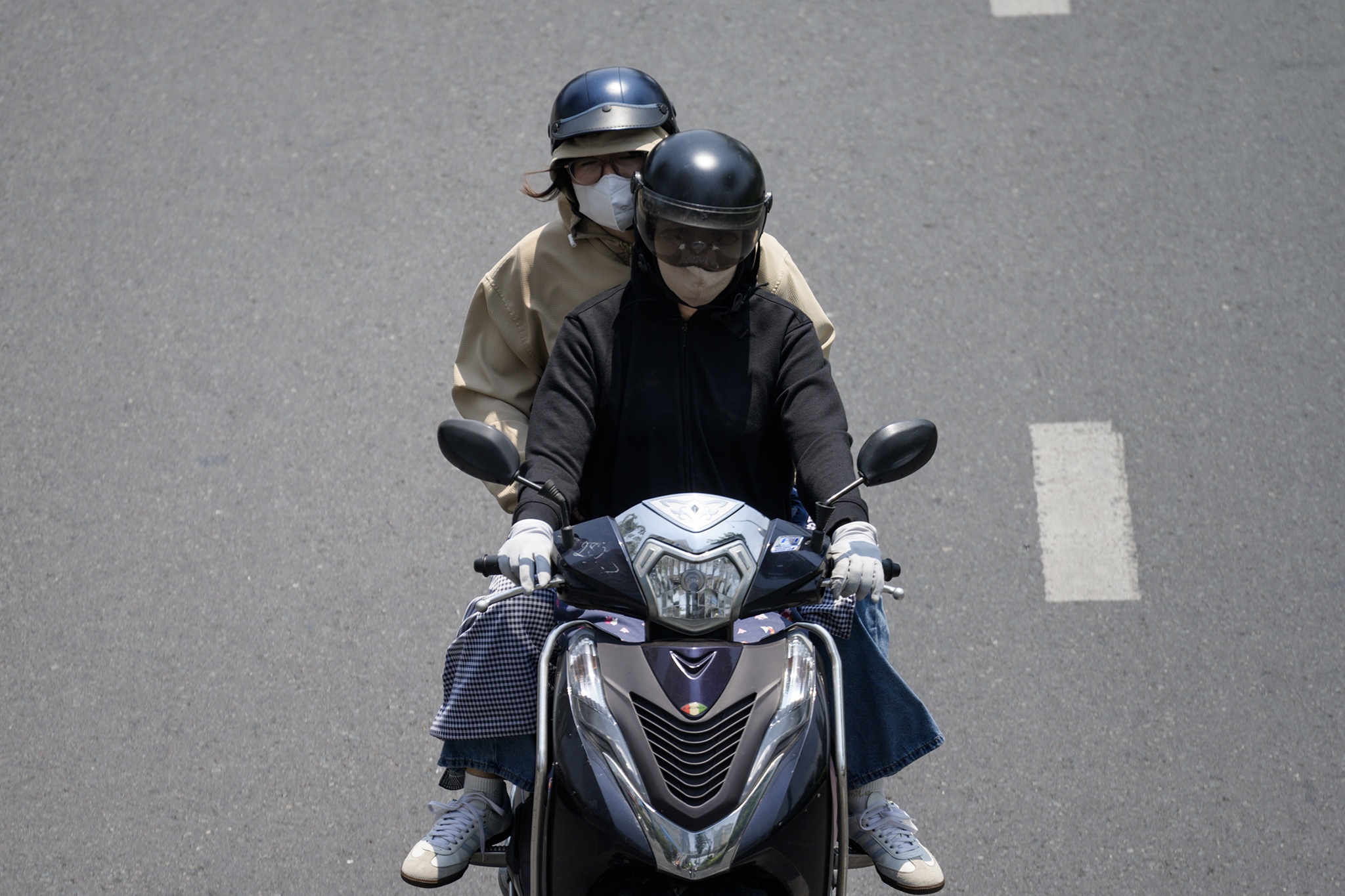 TP.HCM giua cao diem nang nong hinh anh