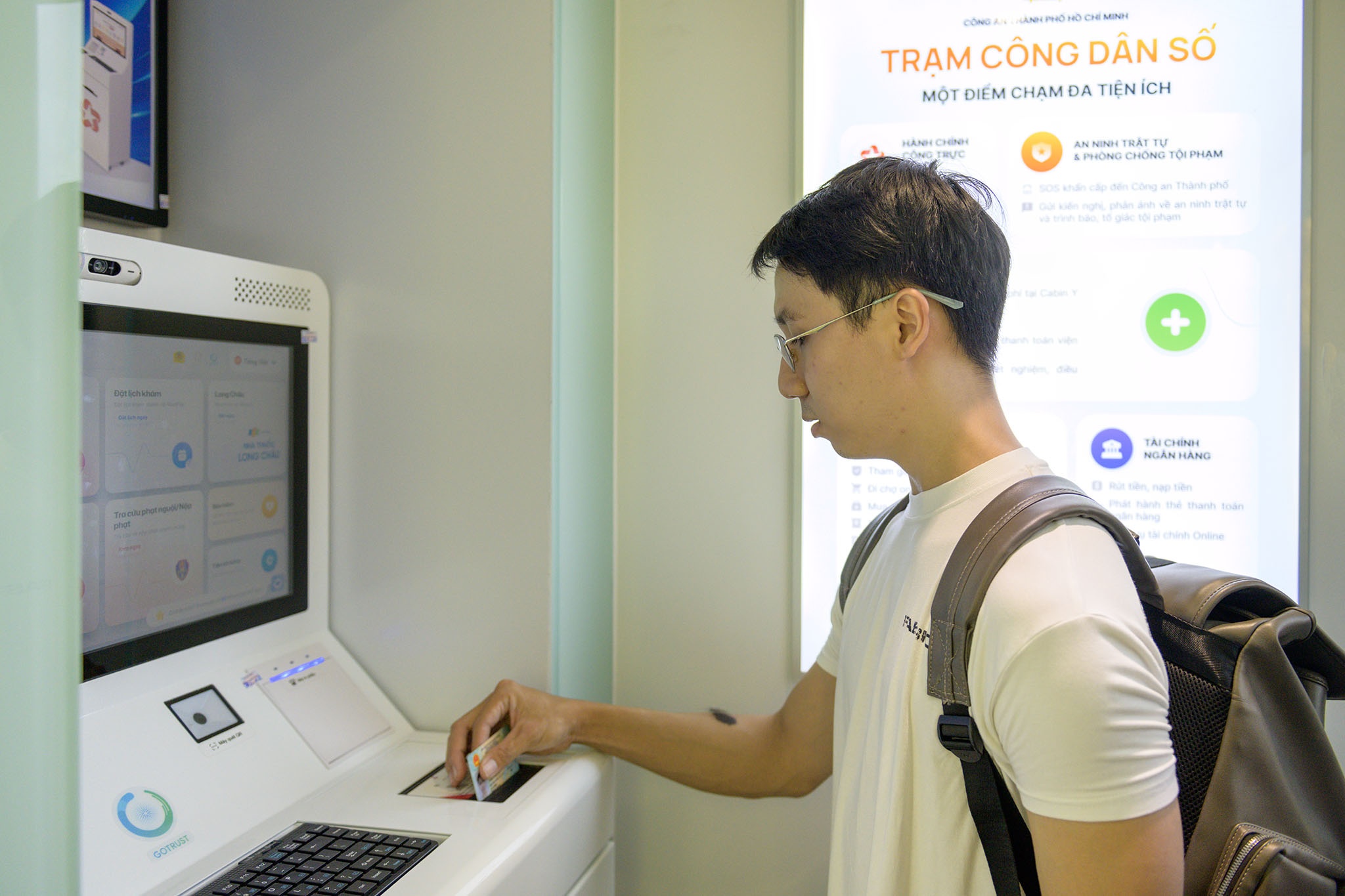 Tram cong dan so anh 4