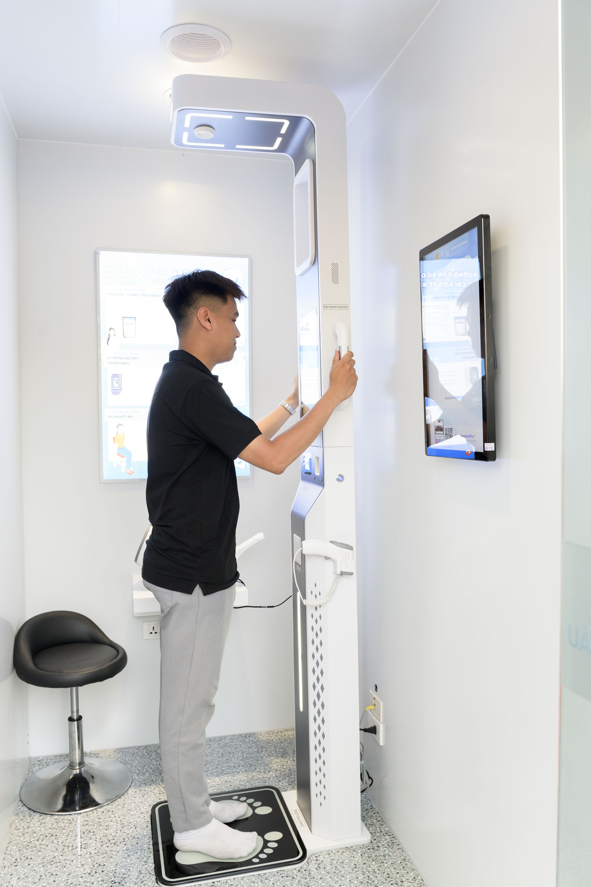 Tram cong dan so anh 3