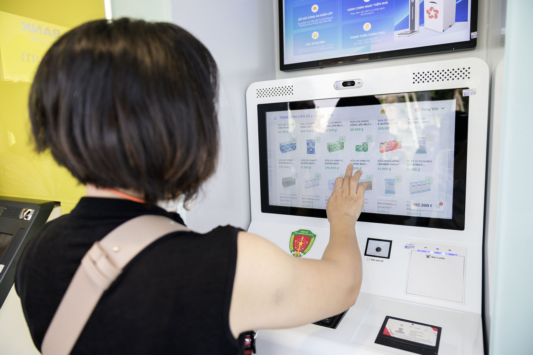 Tram cong dan so anh 8