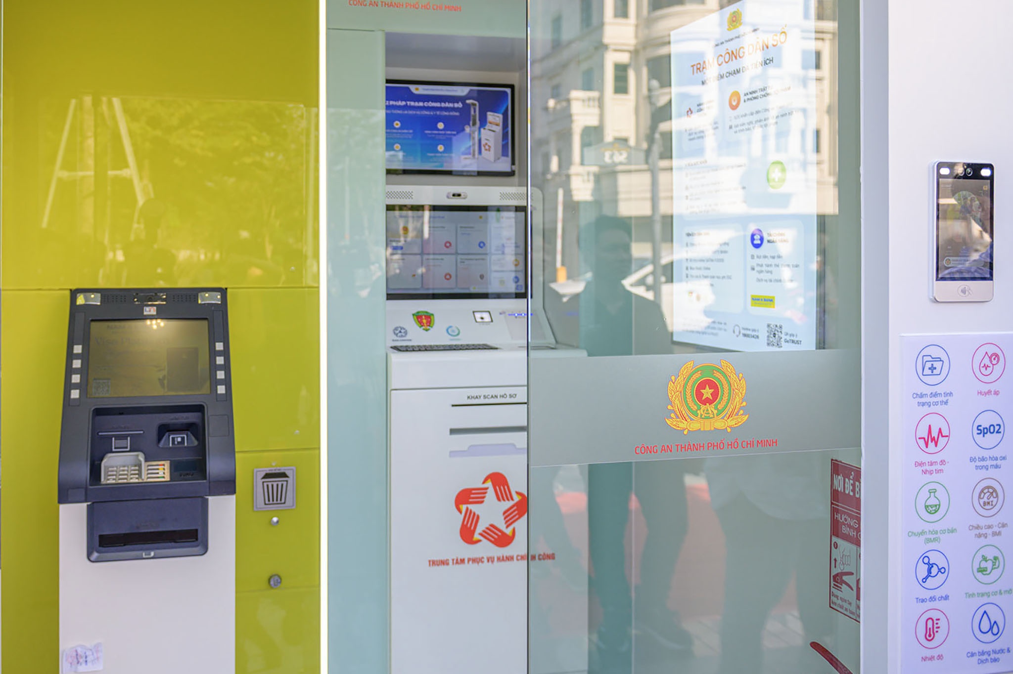 Tram cong dan so anh 1