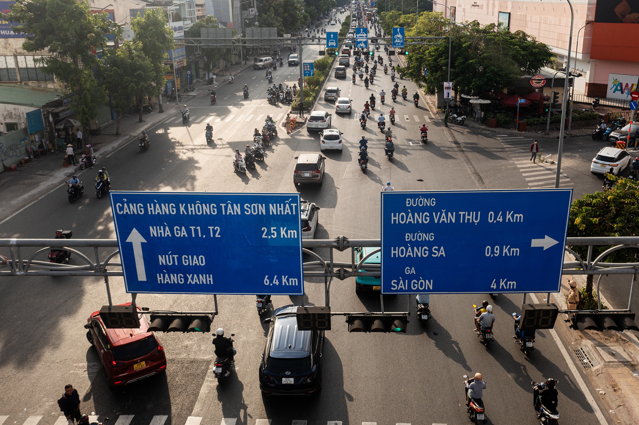 Cong Hoa anh 4