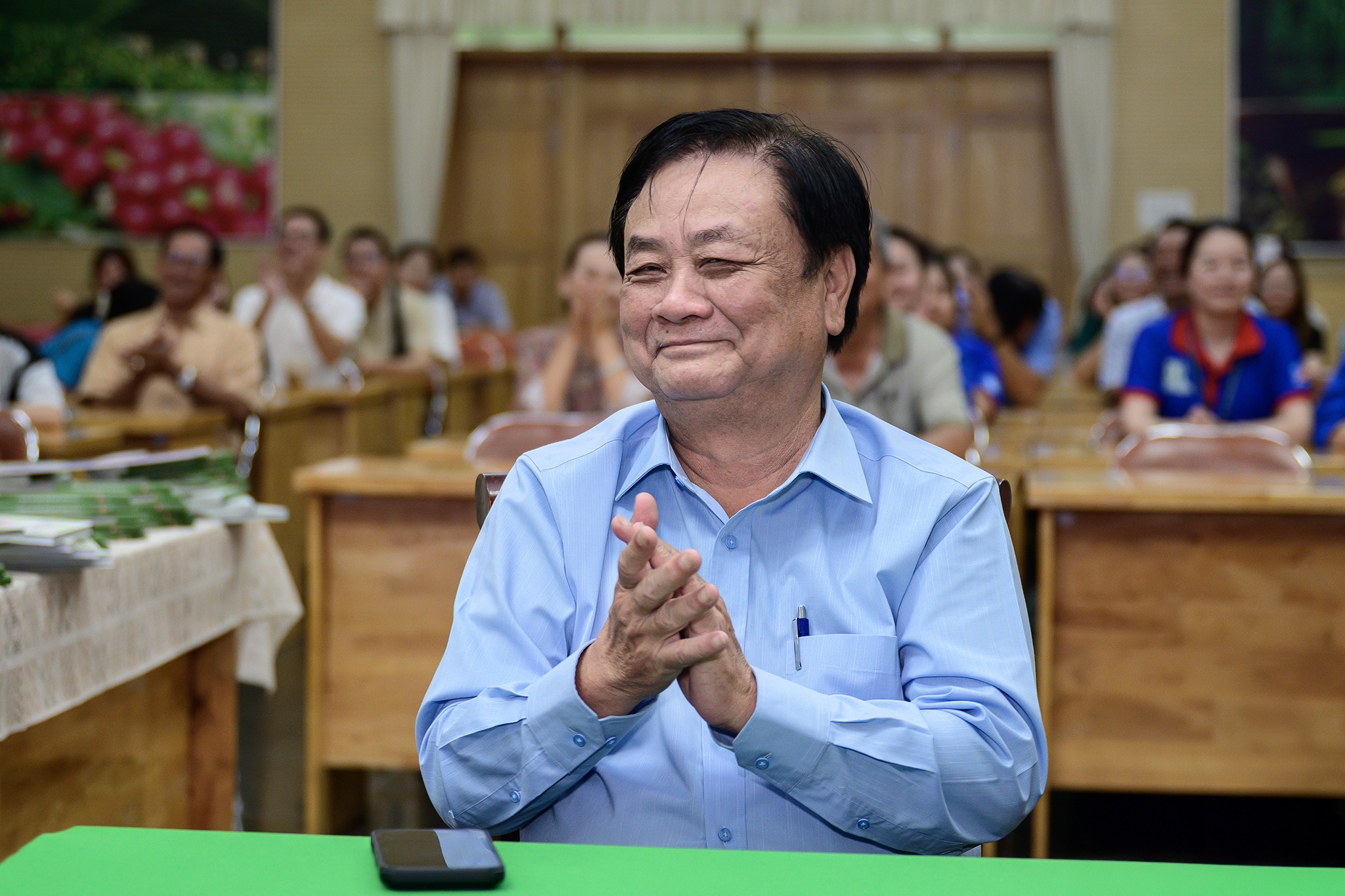 Ong Le Minh Hoan: O-sin khong phai nghe ha bac hinh anh