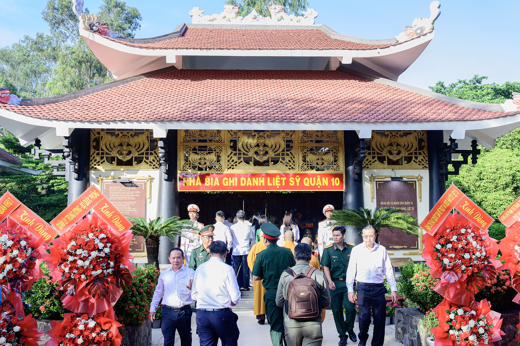Le Thi Rieng anh 1
