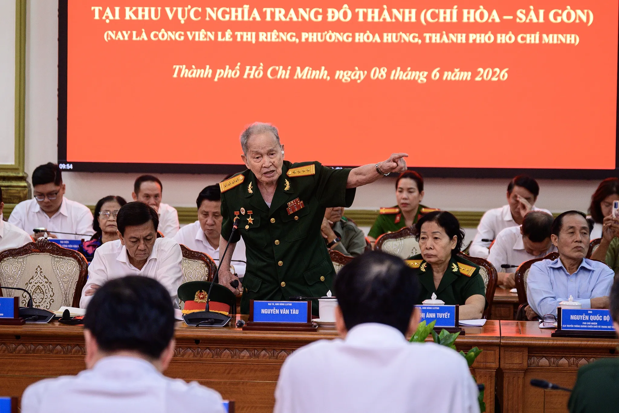 mo liet si anh 4