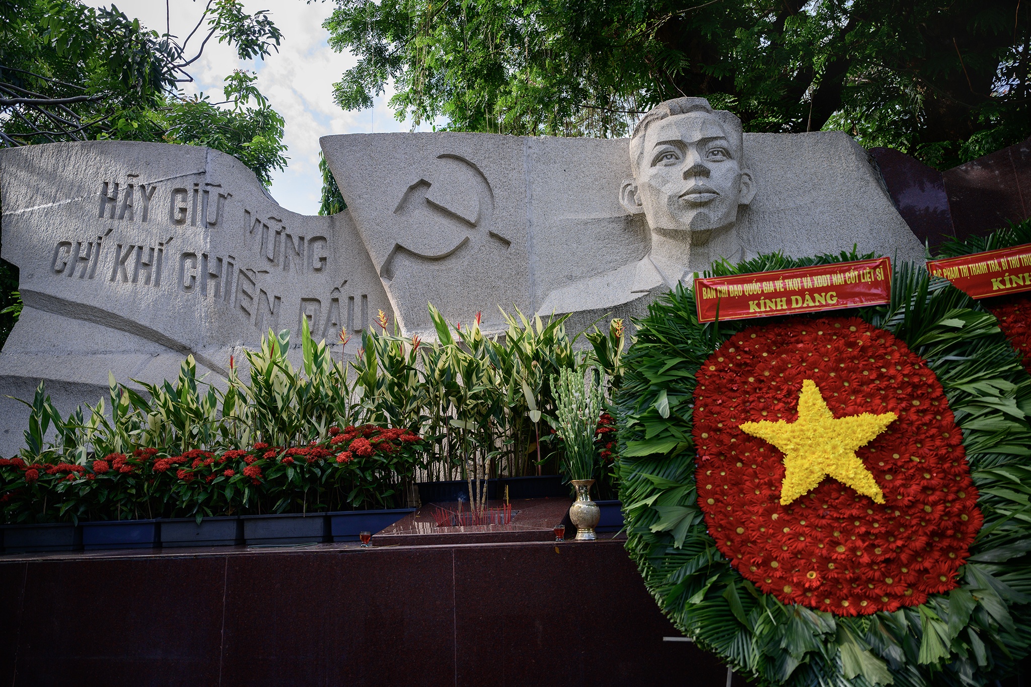 Le Thi Rieng anh 2