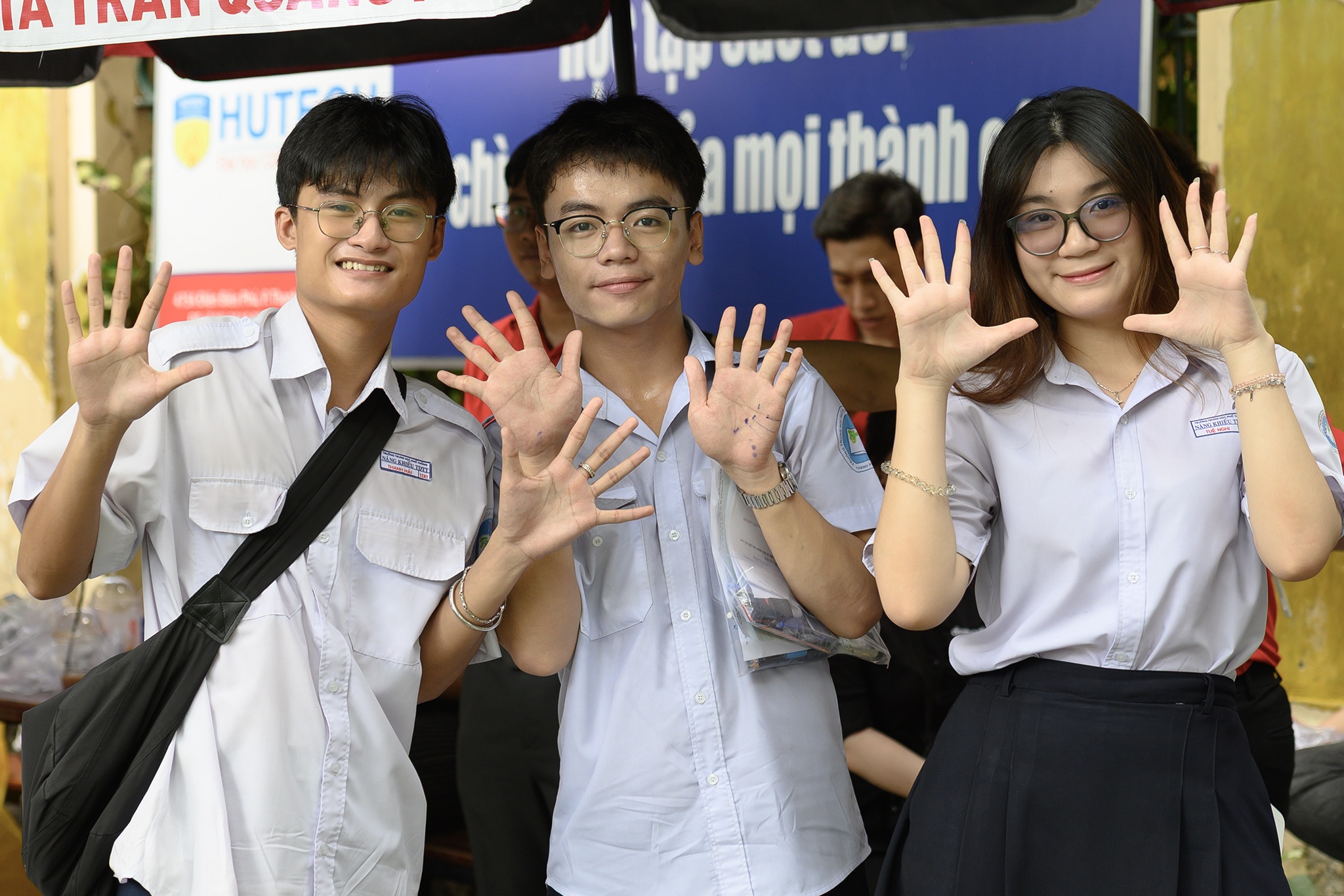 thi sinh anh 13