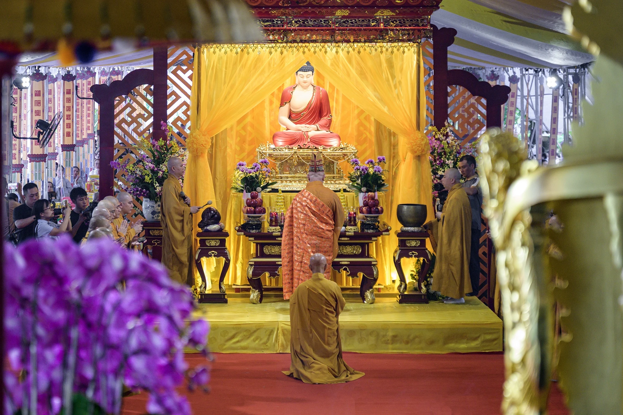 le cau sieu anh 14