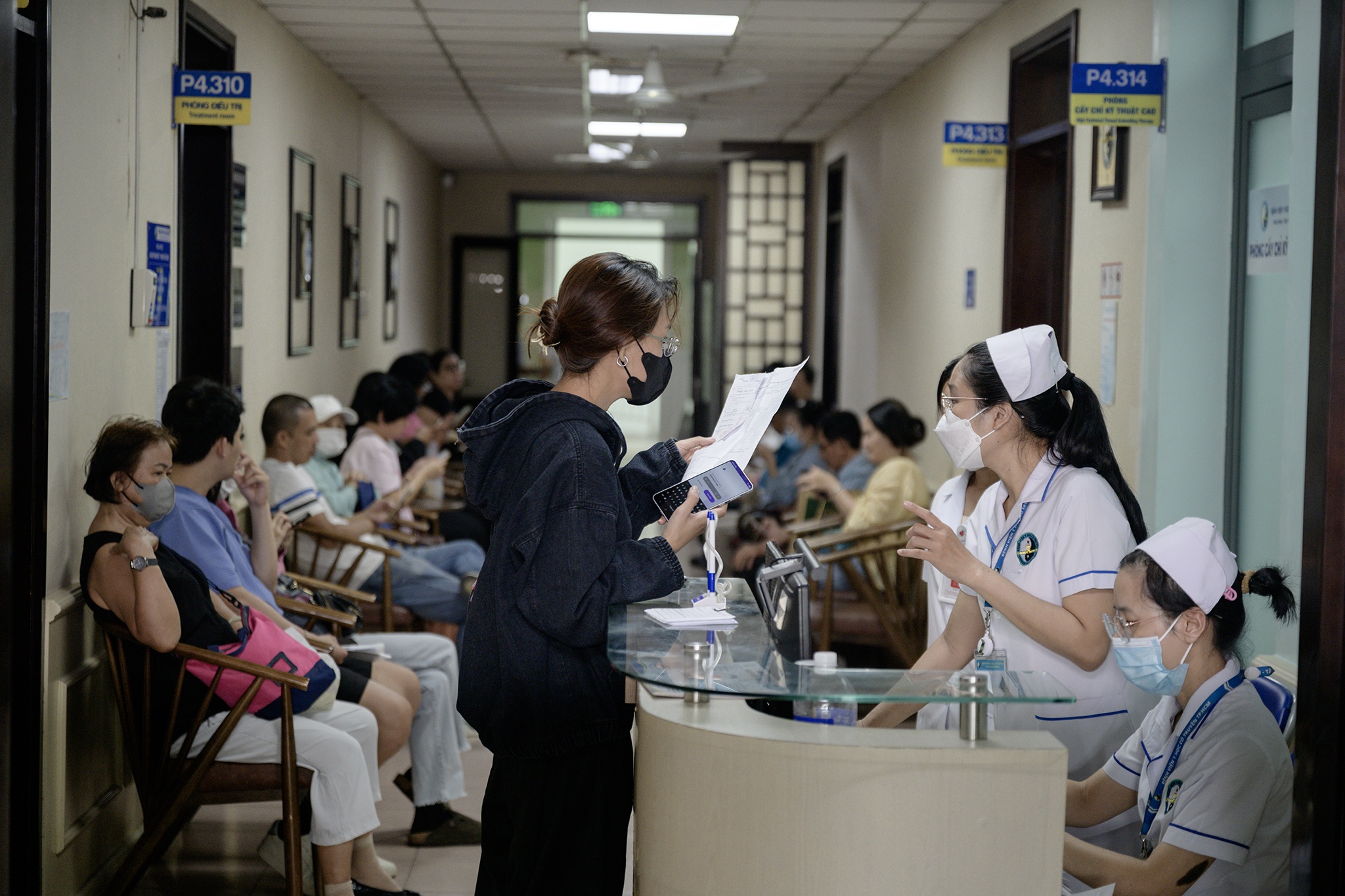 xoa b&oacute;p bấm huyệt ảnh 11