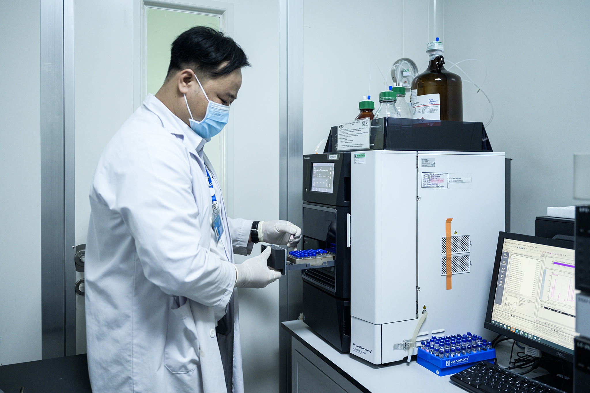 thuốc Đ&ocirc;ng y ảnh 10