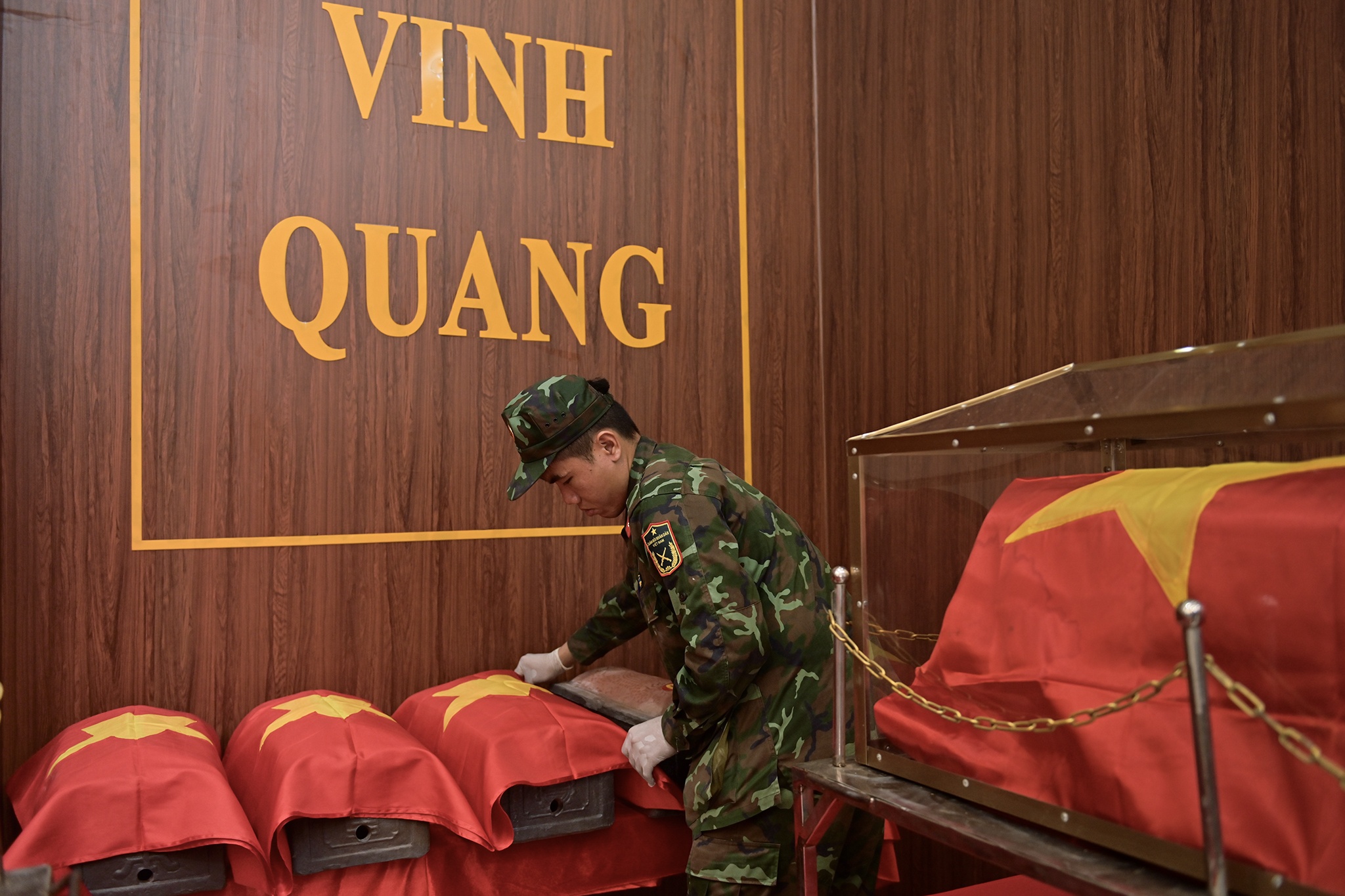 Le Thi Rieng anh 7