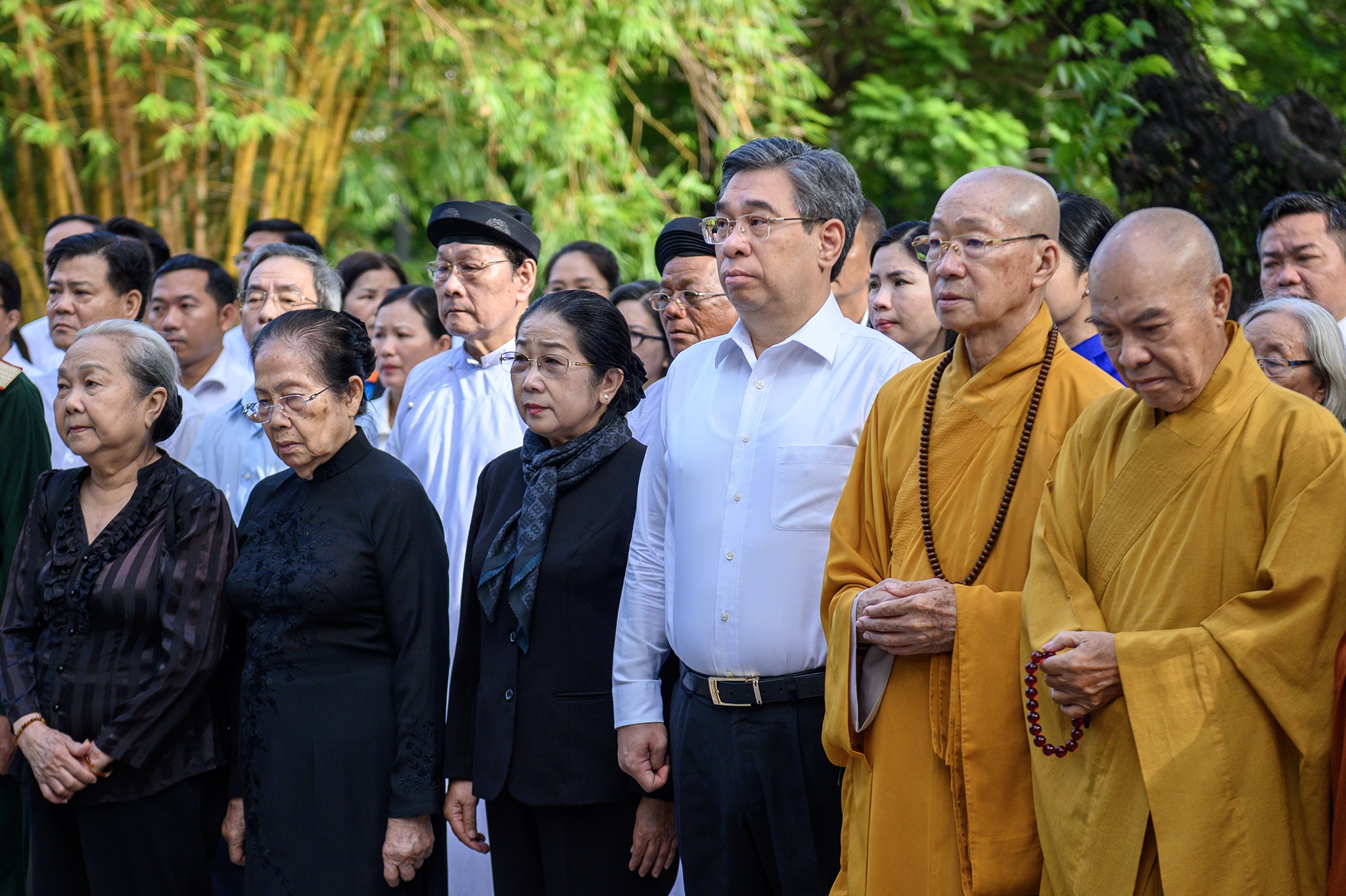 l&ecirc; thị ri&ecirc;ng  ảnh 1