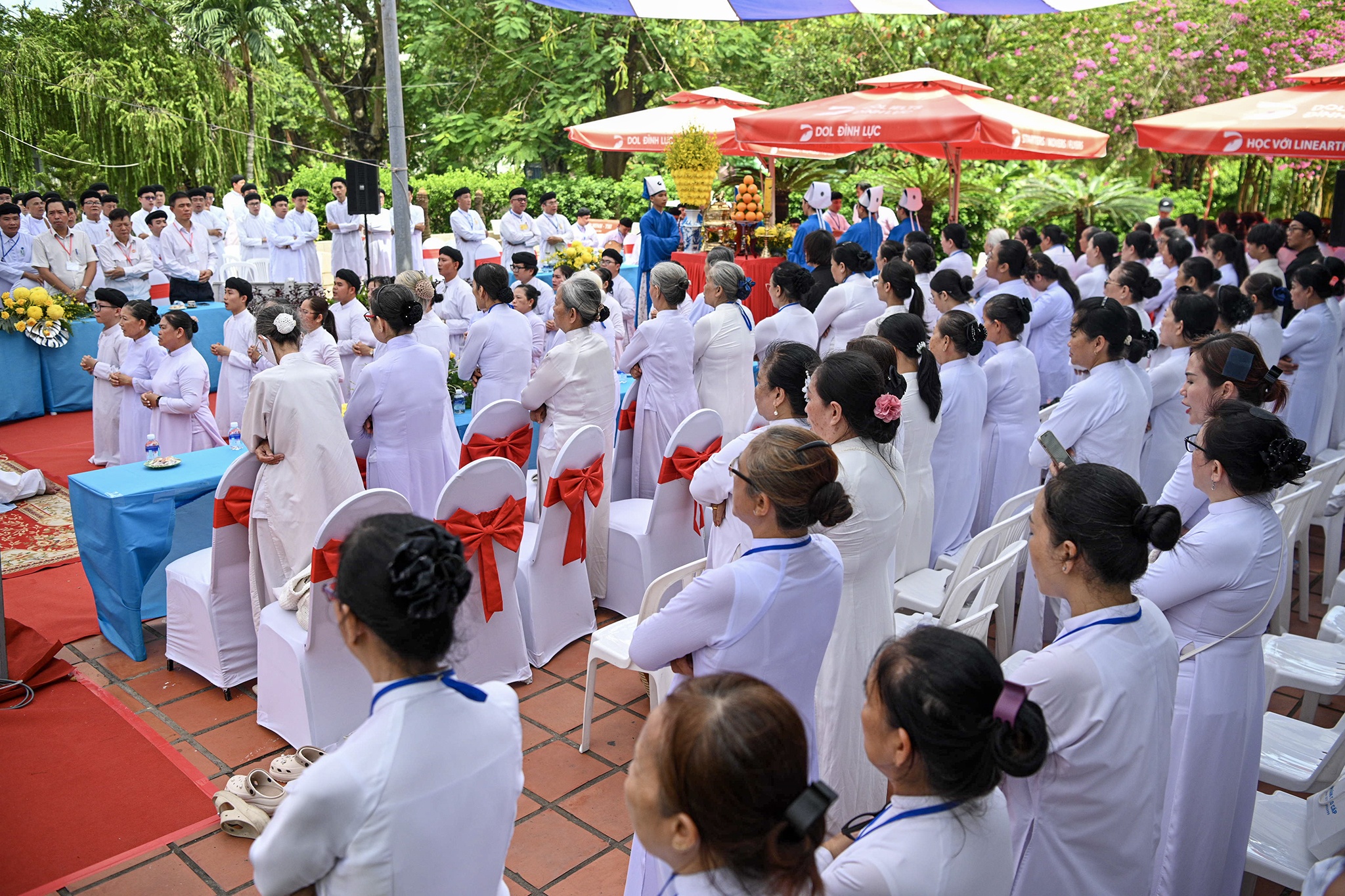 L&ecirc; Thị Ri&ecirc;ng ảnh 13