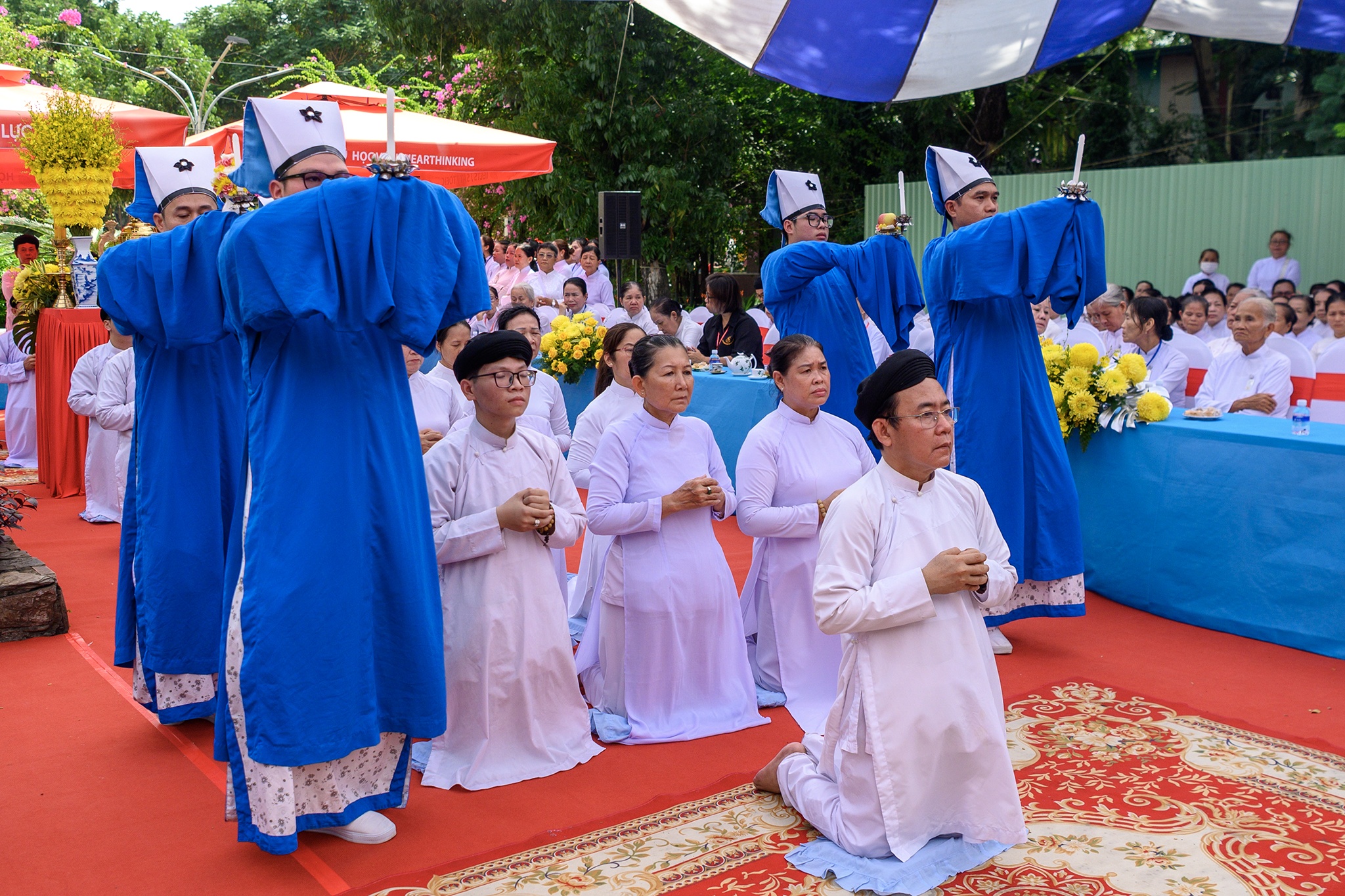 L&ecirc; Thị Ri&ecirc;ng ảnh 6