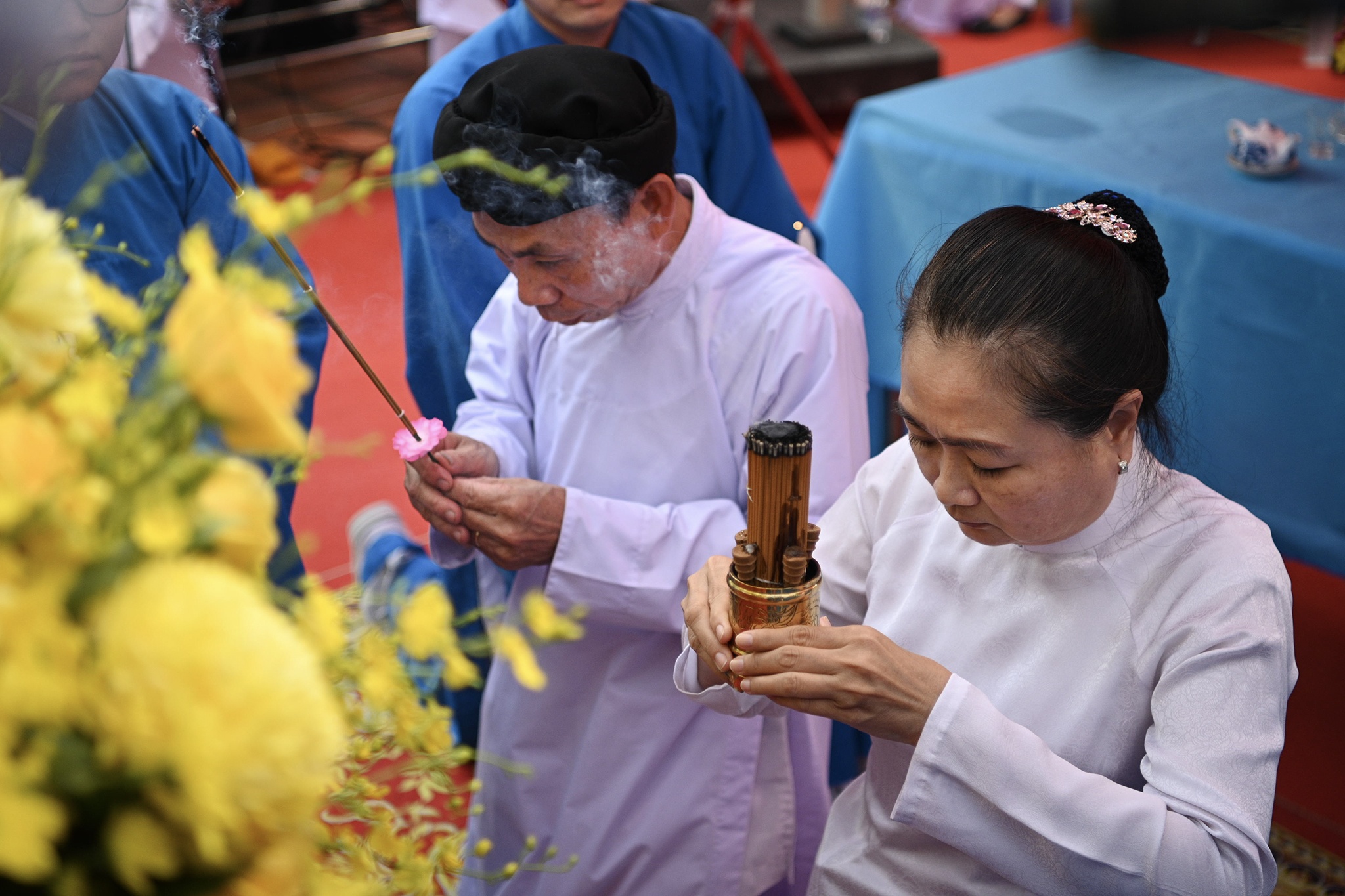 L&ecirc; Thị Ri&ecirc;ng ảnh 8
