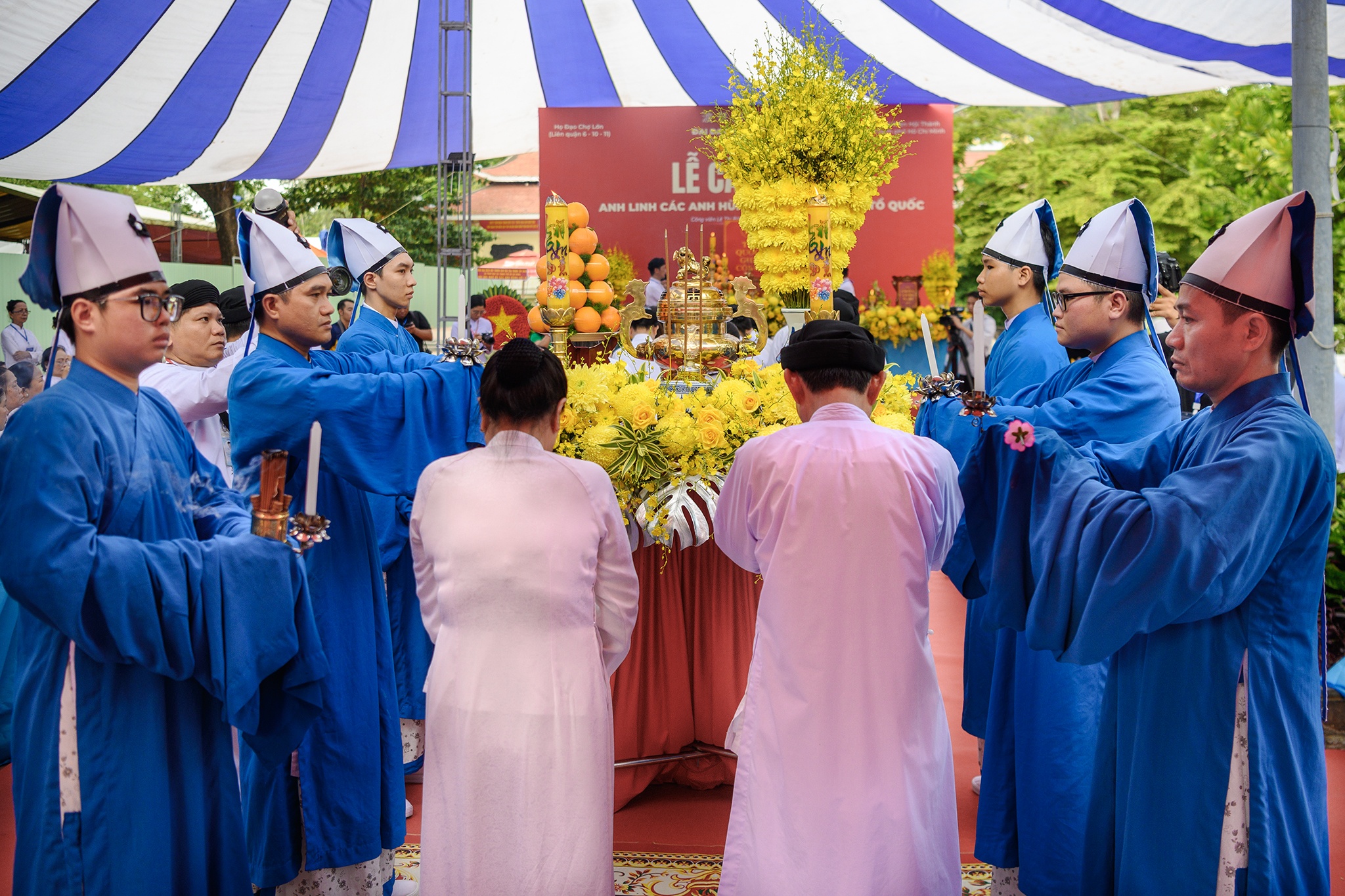 L&ecirc; Thị Ri&ecirc;ng ảnh 7