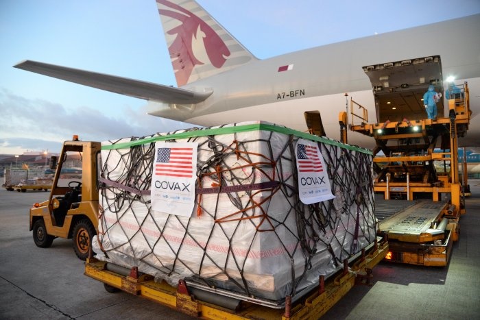 My quyen gop 400 trieu lieu vaccine Covid-19 anh 1