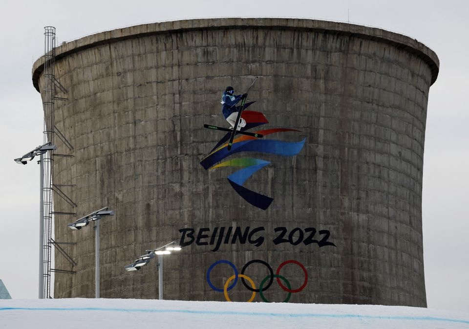 Cot thap khong lo gay chu y trong buc anh thi dau o Olympic hinh anh