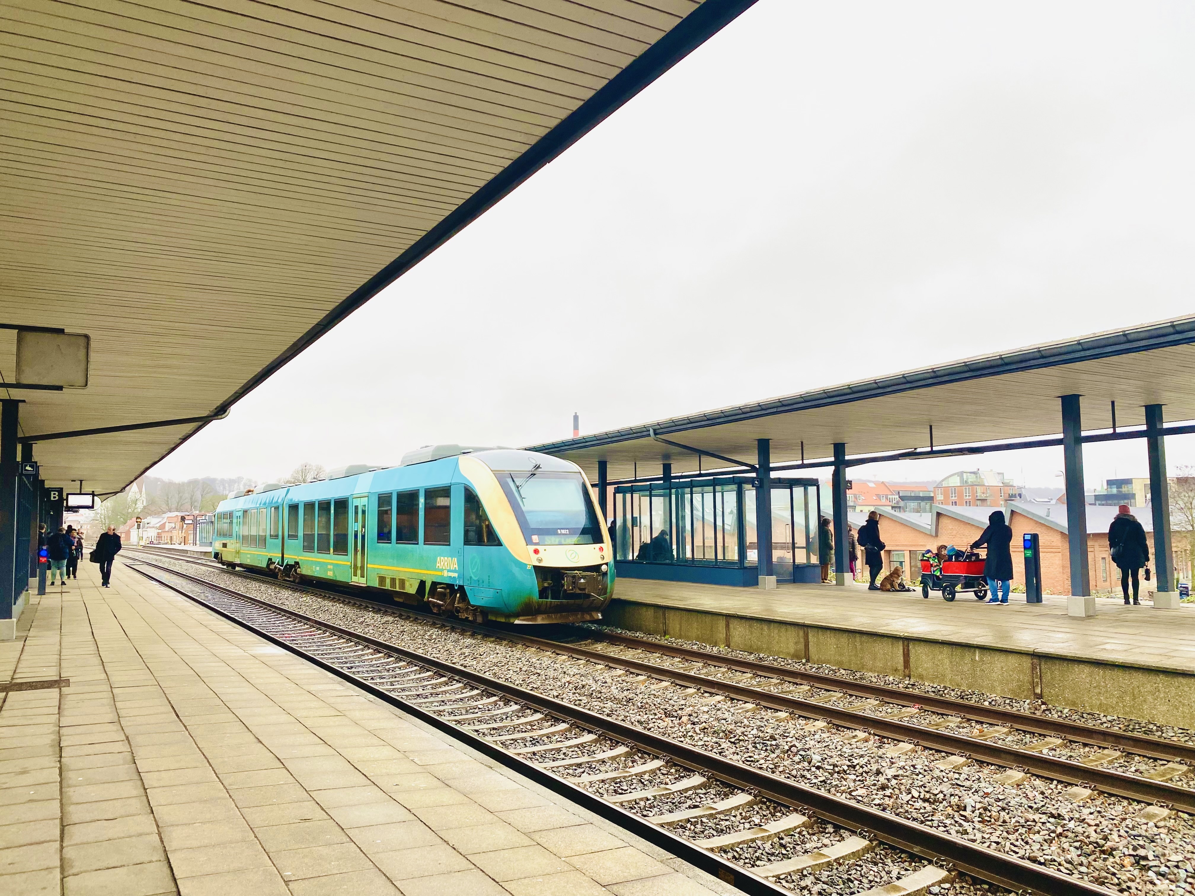 Nguoi Viet tai Dan Mach khi duoc do bo han che Covid-19 anh 7