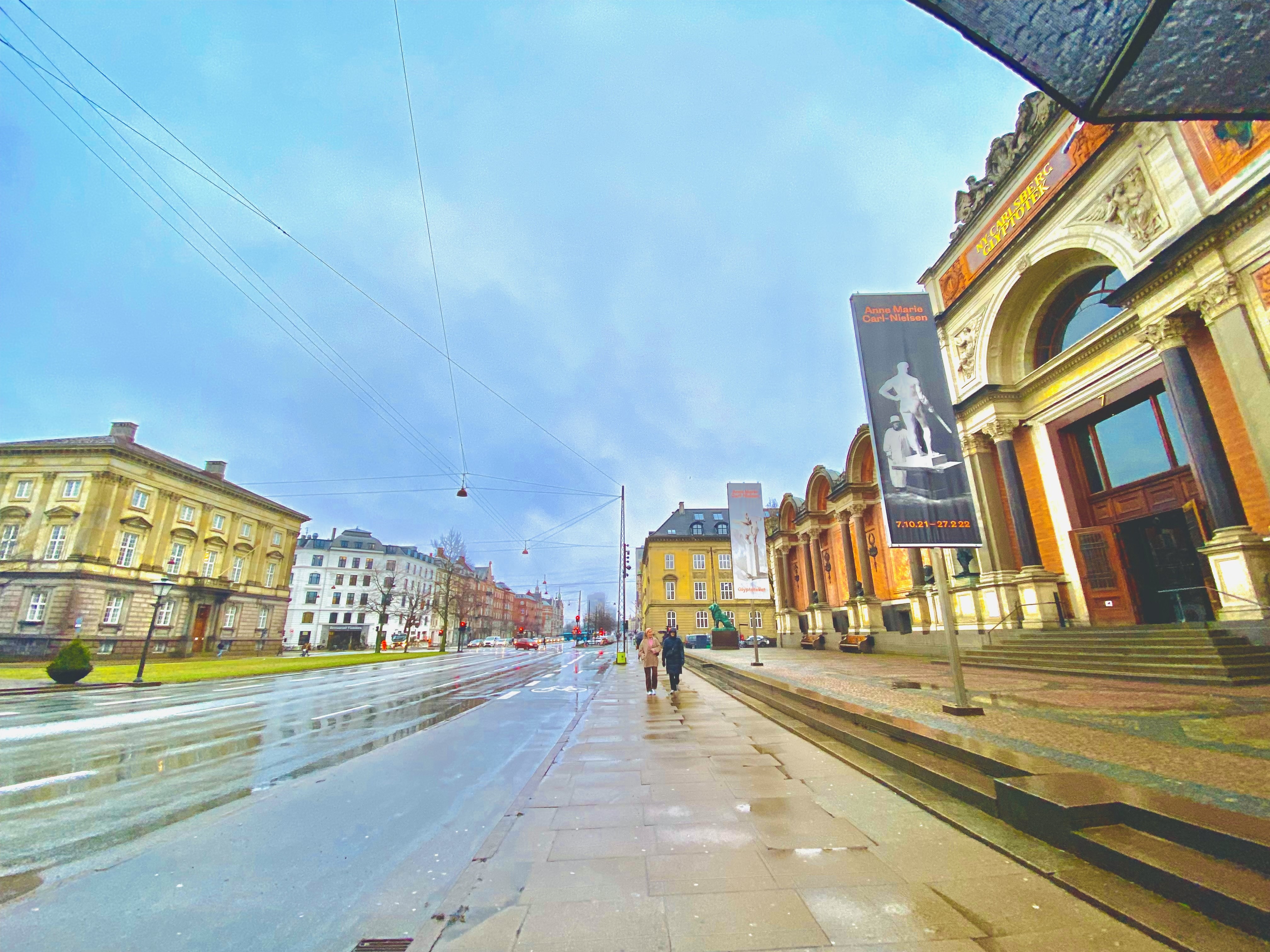 Nguoi Viet tai Dan Mach khi duoc do bo han che Covid-19 anh 9