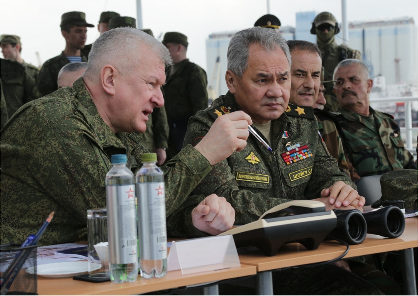 Nga phat hien tau trinh sat NATO trong dot dien tap hai quan hinh anh