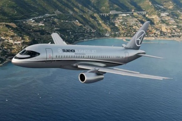 Chuyen co cho cong dan Nga bi chan tai san bay Canada hinh anh