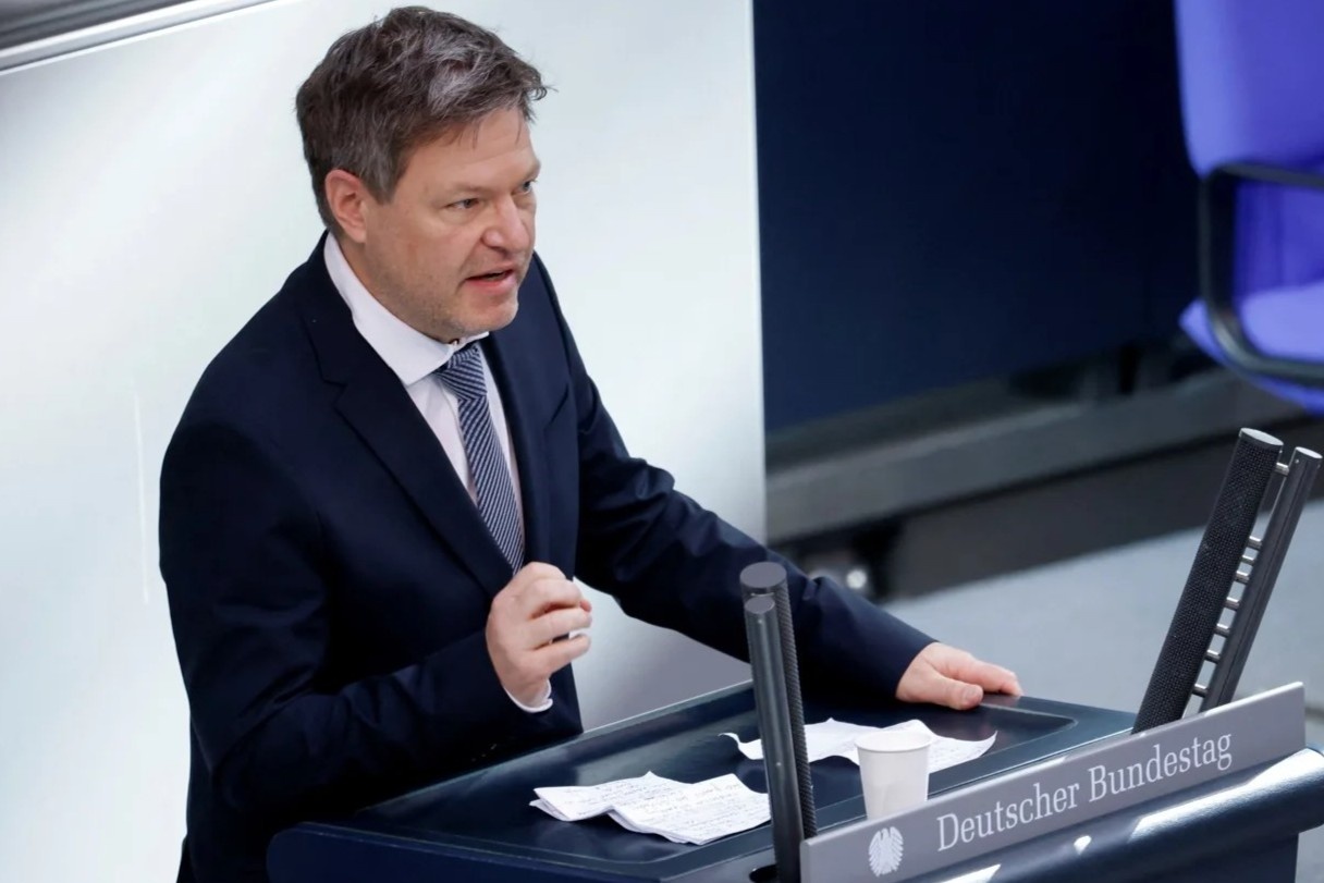 Duc tim duong thoat phu thuoc nang luong Nga hinh anh