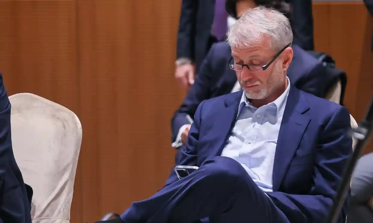 Roman Abramovich trong dam phan Nga - Ukraine anh 1