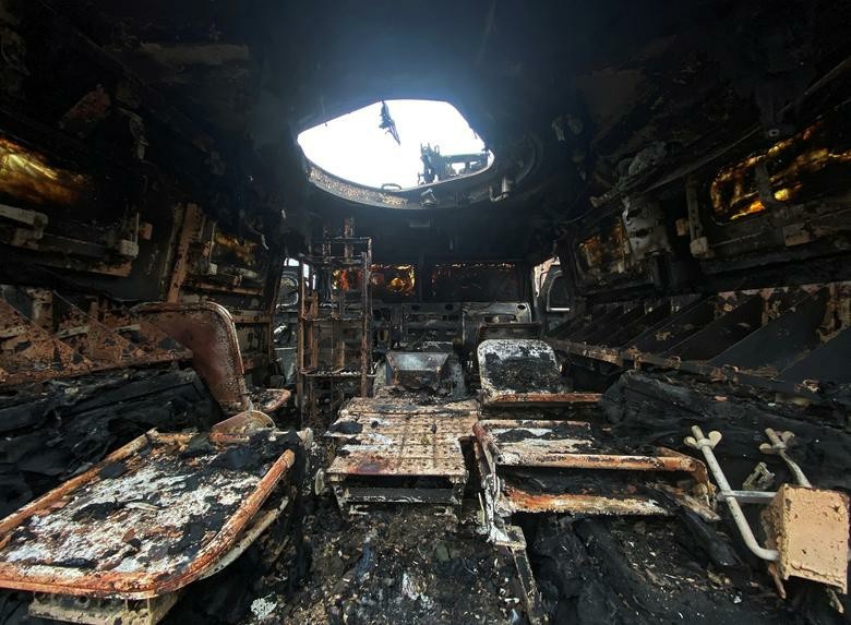 Nhung xe tang Nga tren chien truong Ukraine hinh anh