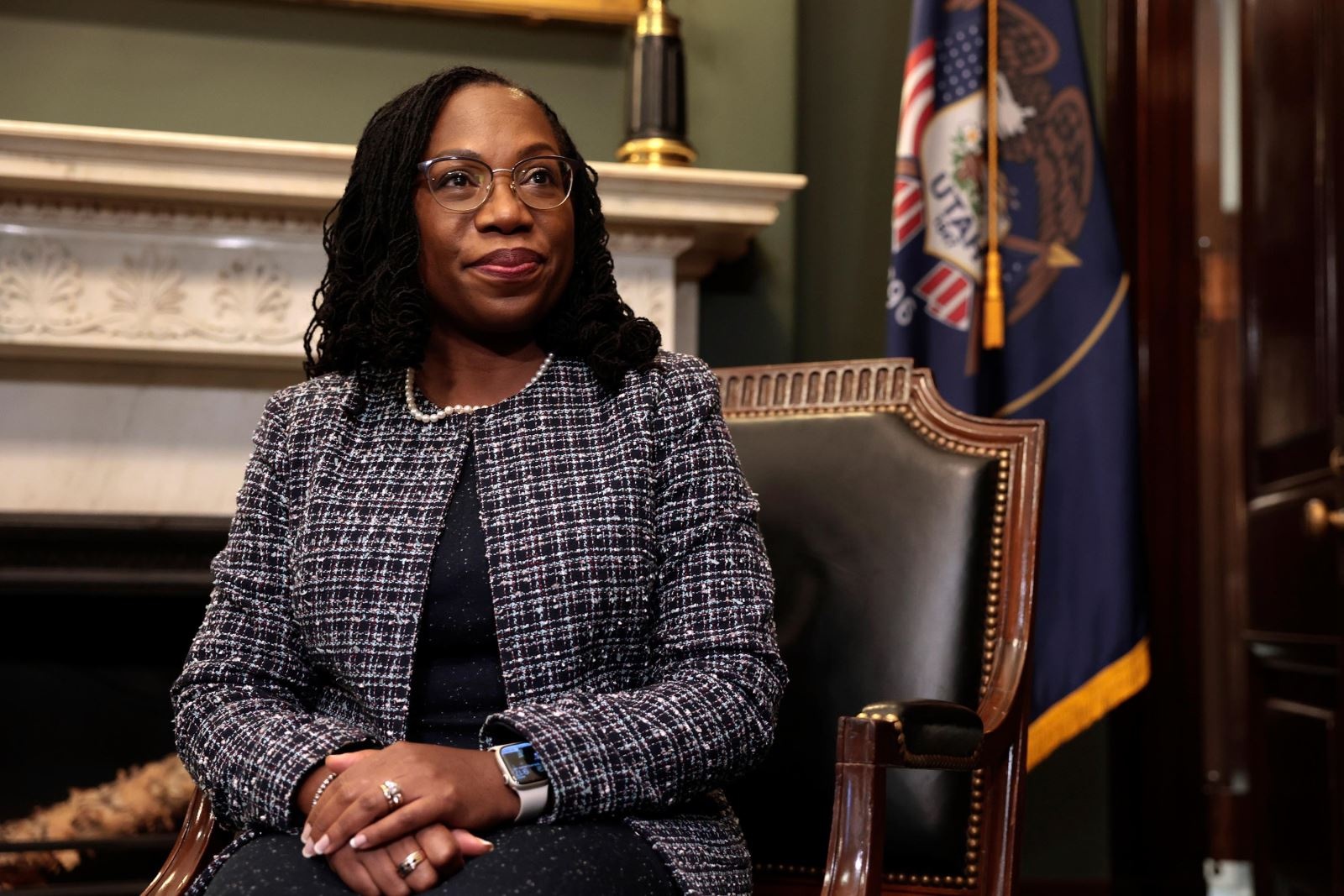 My lan dau co tham phan Toa Toi cao la phu nu da mau hinh anh