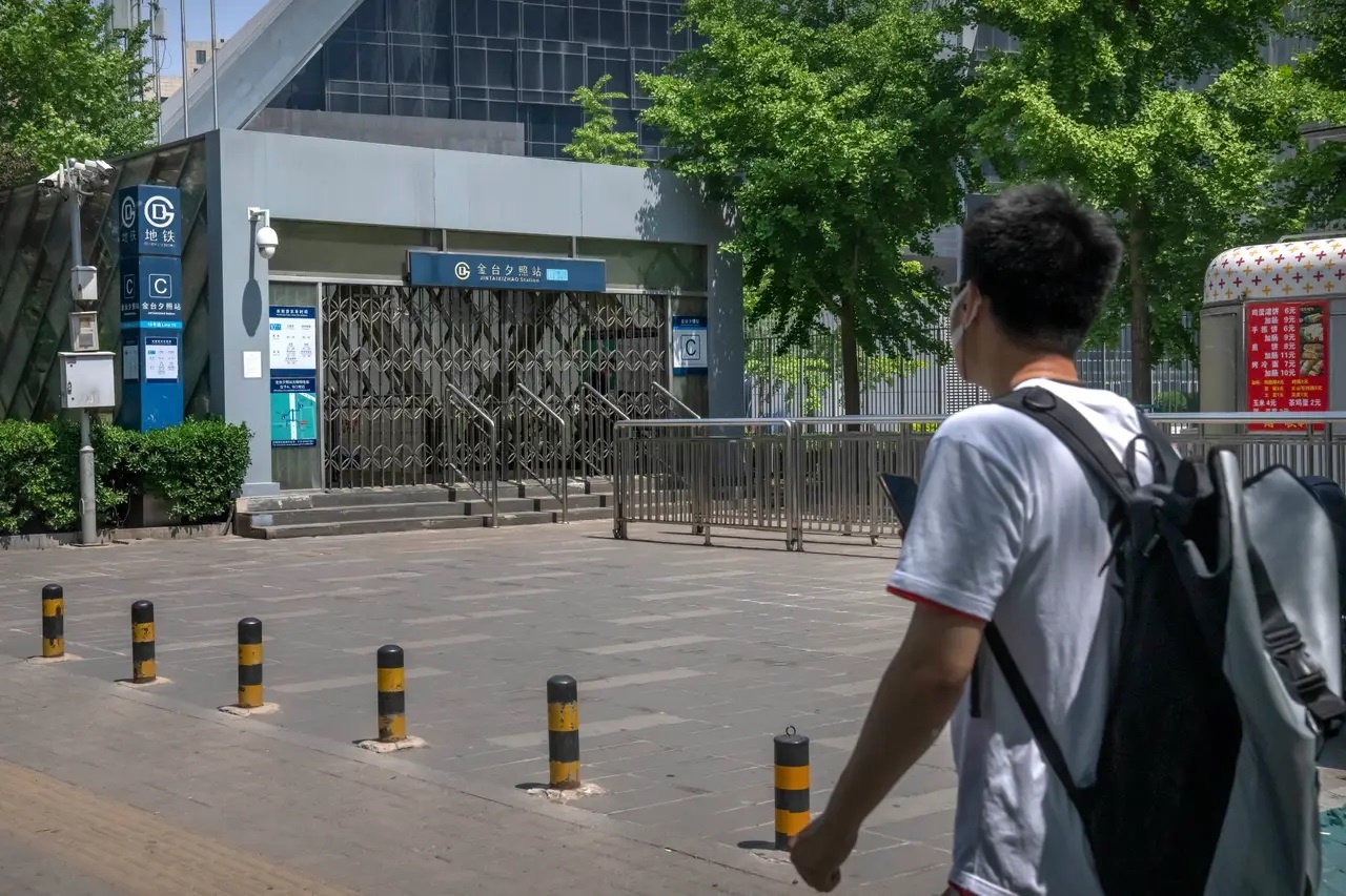 Bac kinh dong nha ga vi covid19 anh 3