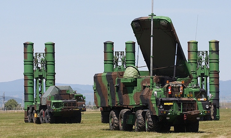 Nga tuyen bo pha huy he thong S-300 va Buk-M1 cua Ukraine hinh anh